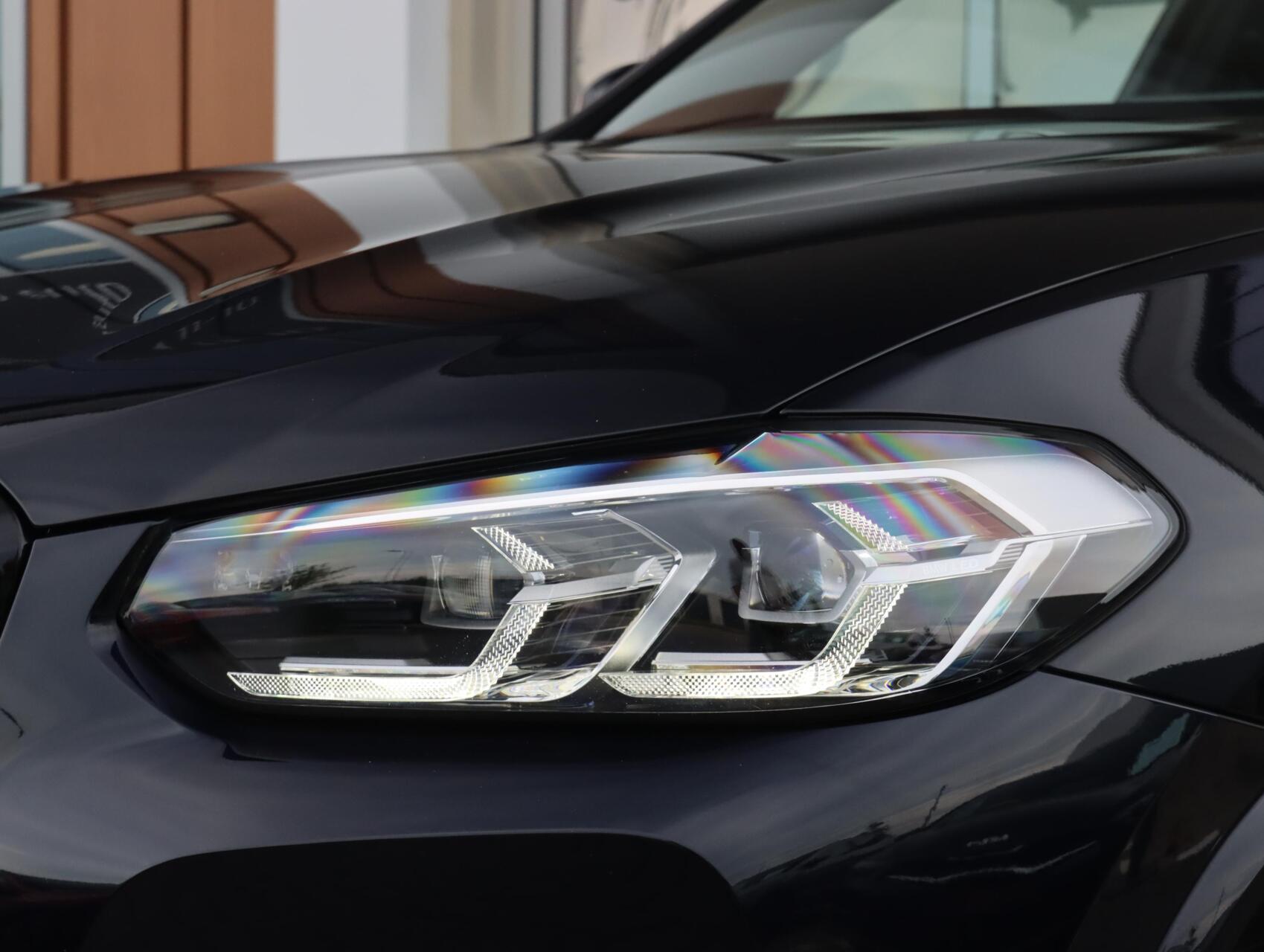 Foto van BMW Ix3