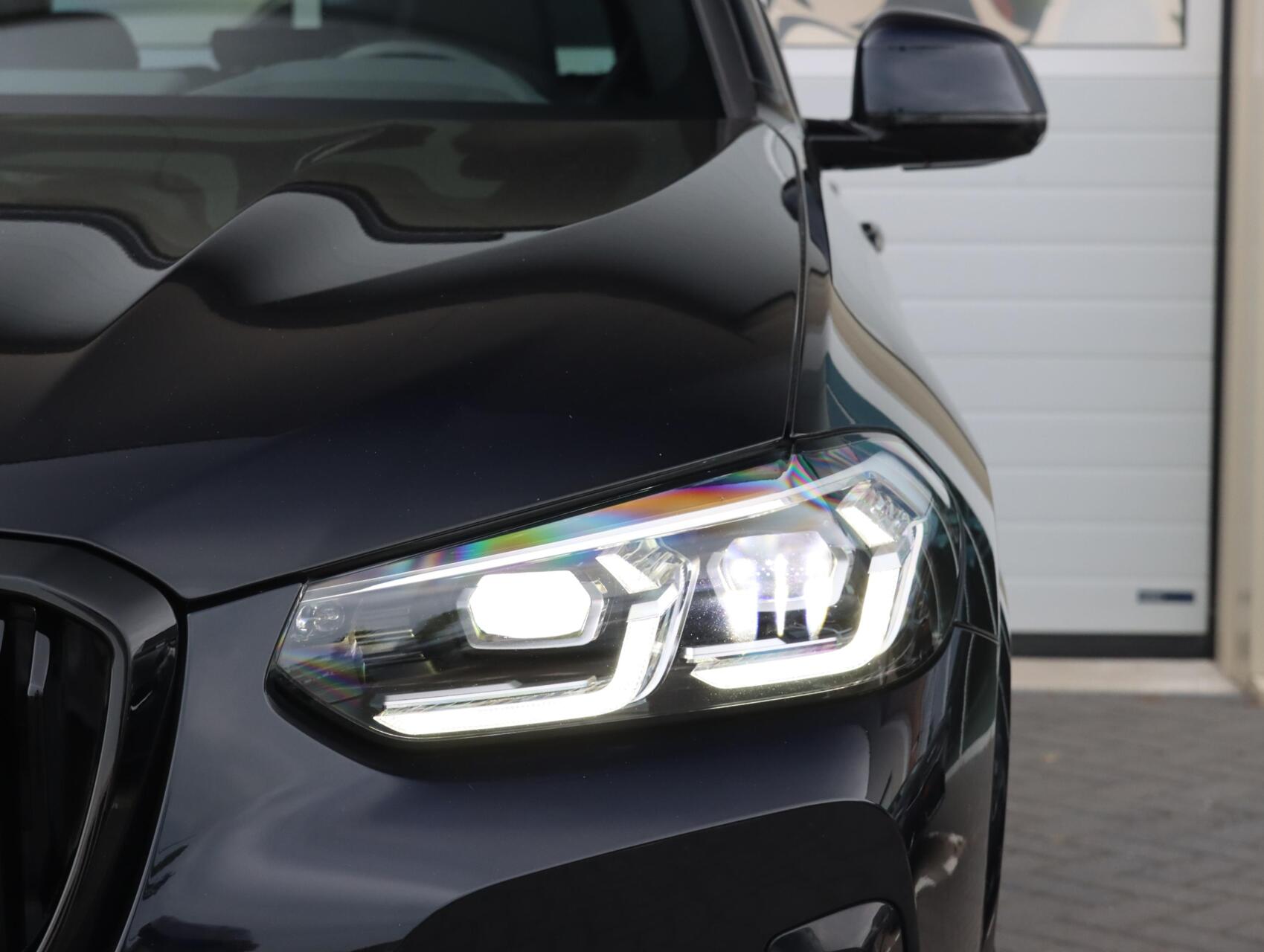 Foto van BMW Ix3