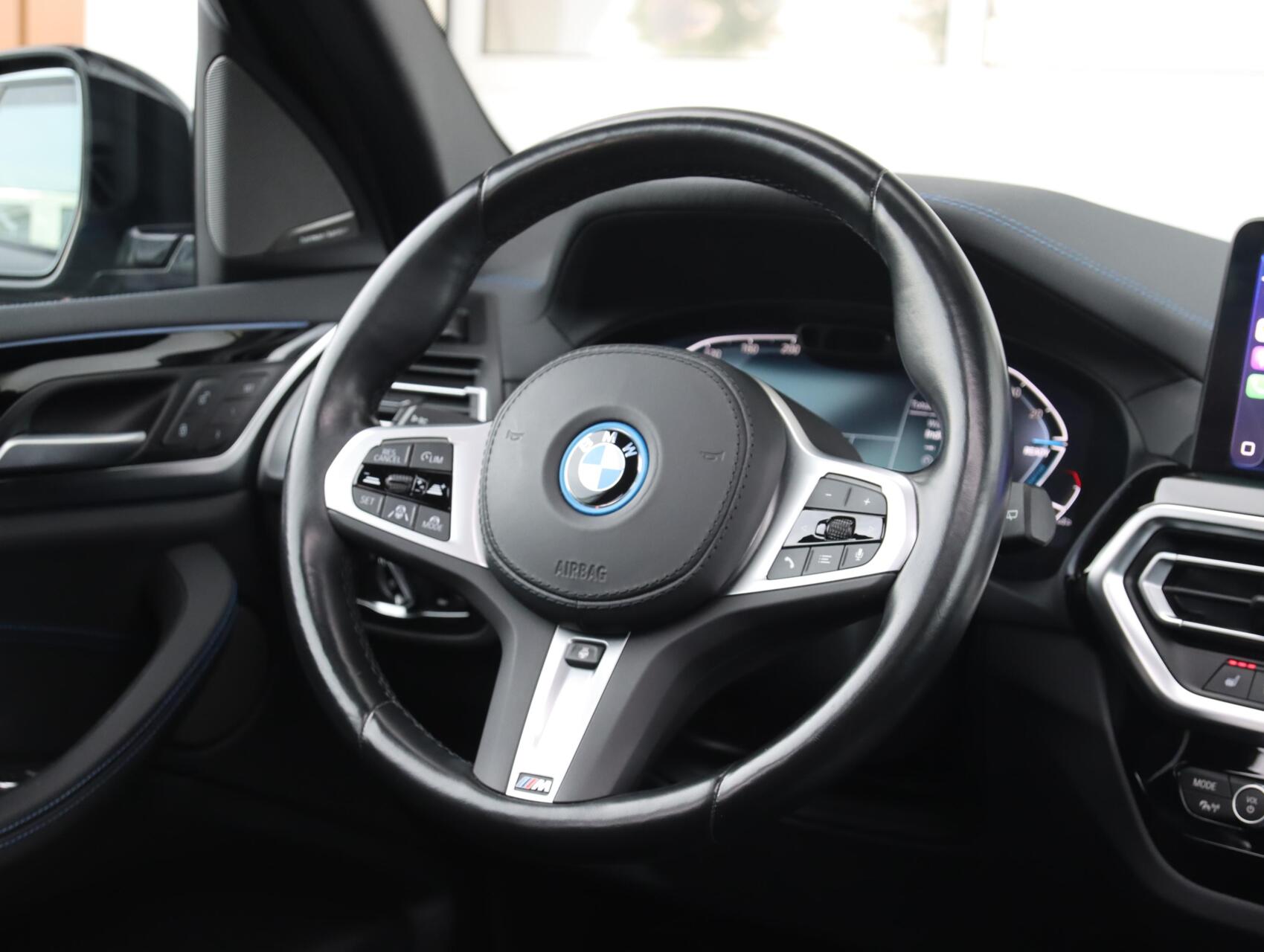 Foto van BMW Ix3
