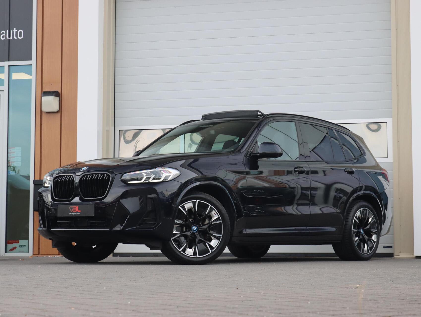 Foto van BMW Ix3