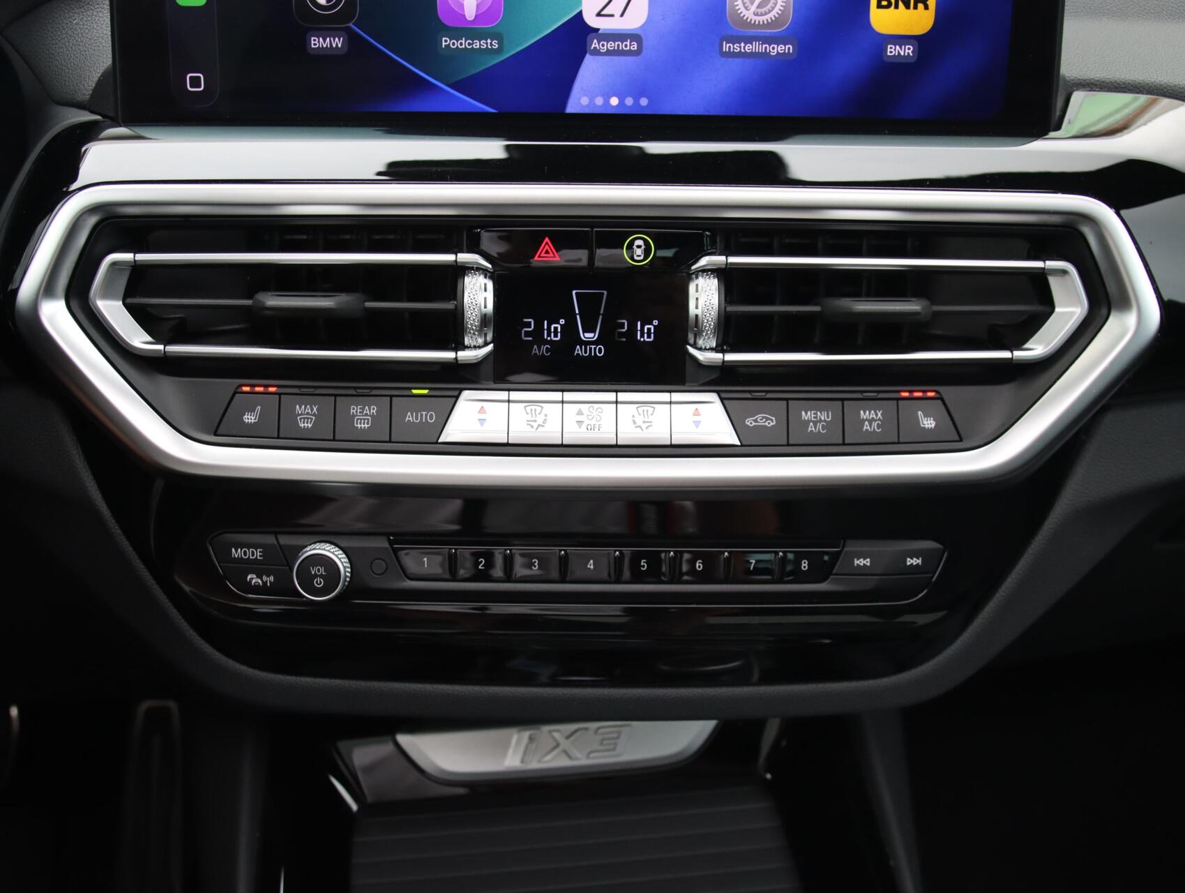 Foto van BMW Ix3