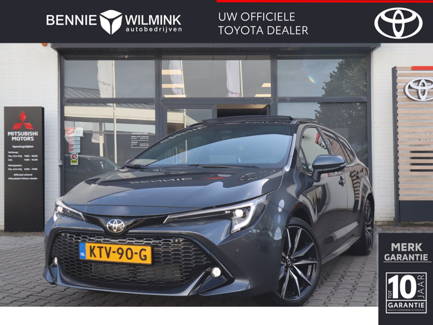 Toyota Toyota Corolla Hybrid 140 GR Sport | Schuif/Kantel Dak | Headup Display | Apple/Android Auto | 2026 - voorkant