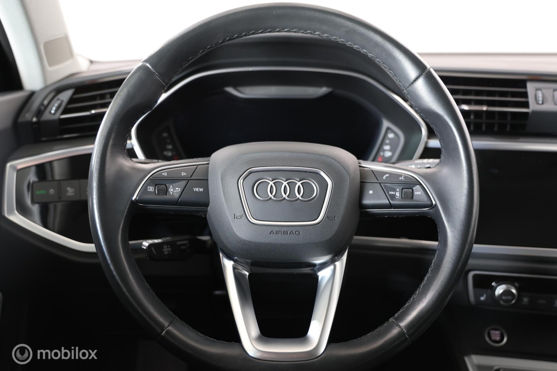 Foto van Audi Q3 E-tron