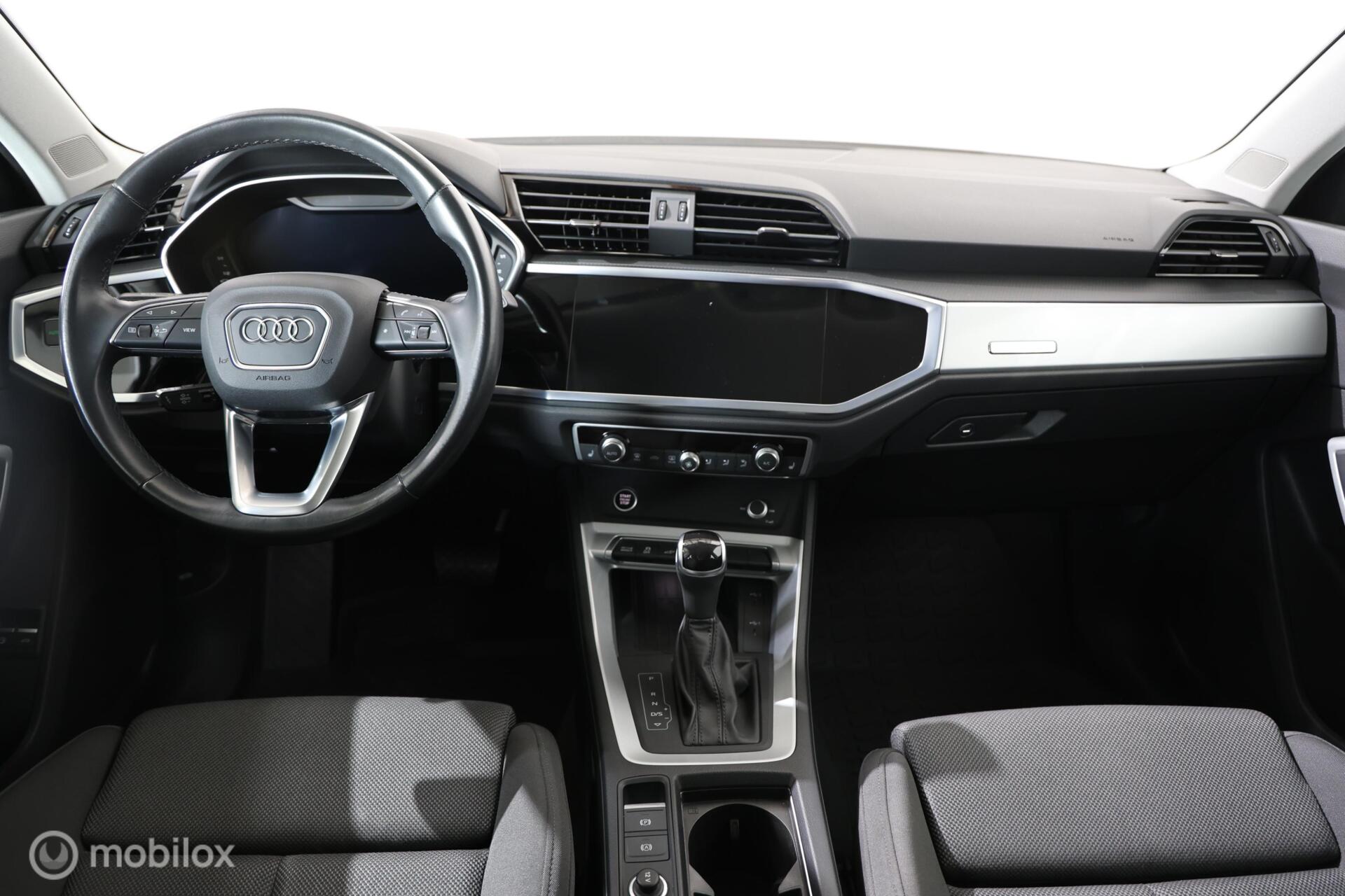 Foto van Audi Q3 E-tron