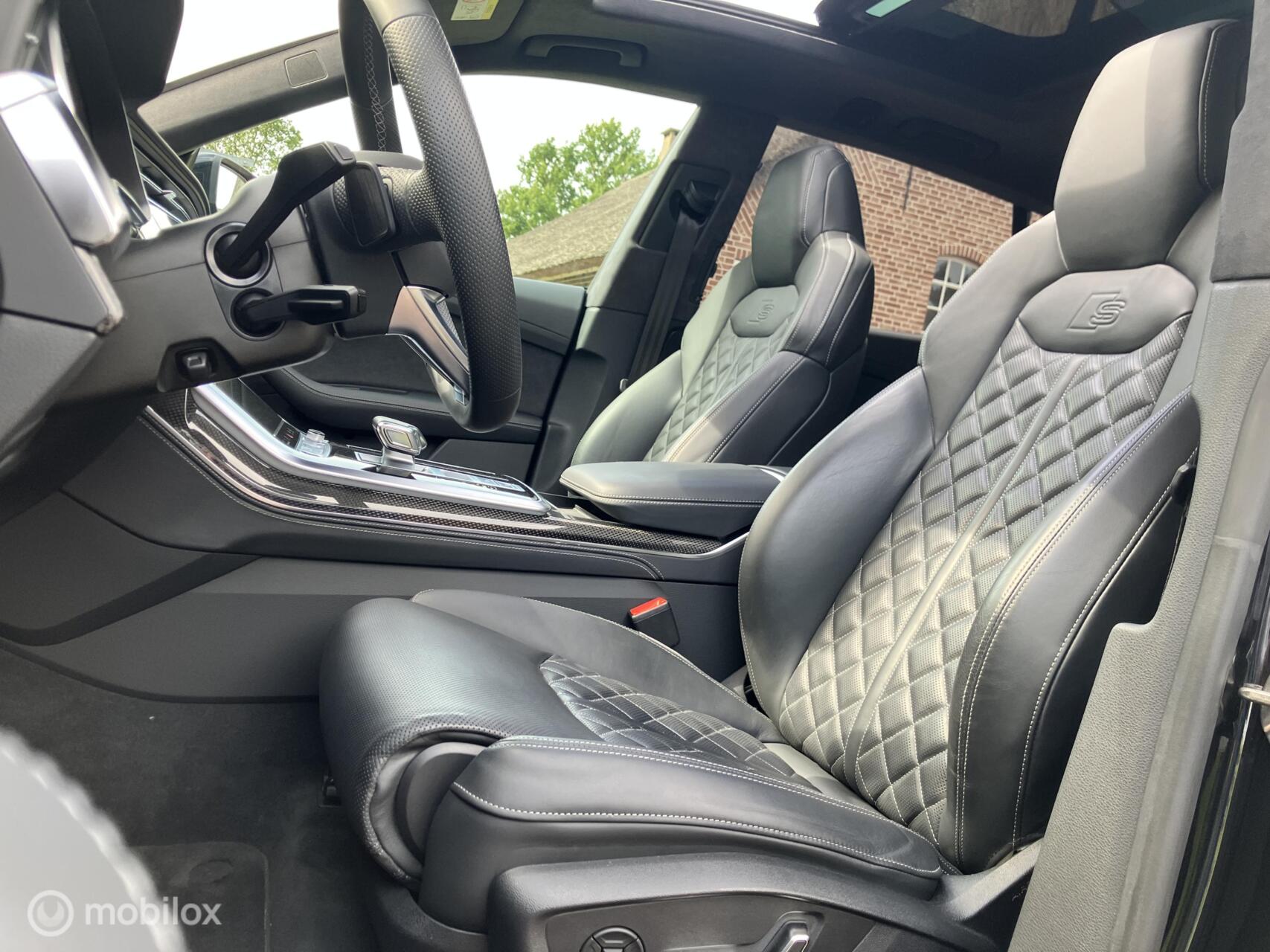 Foto van Audi Q8