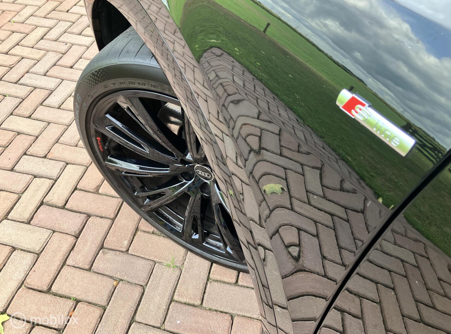 Foto van Audi Q8