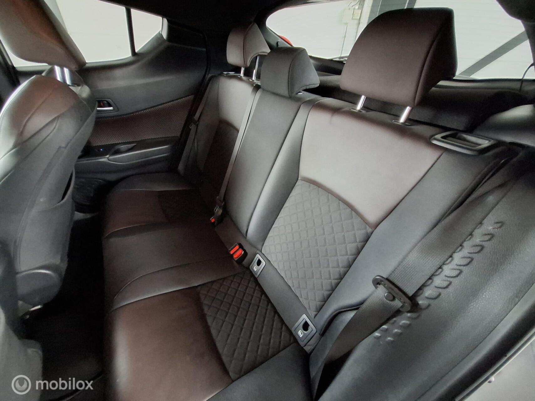 Foto van Toyota Toyota C-hr