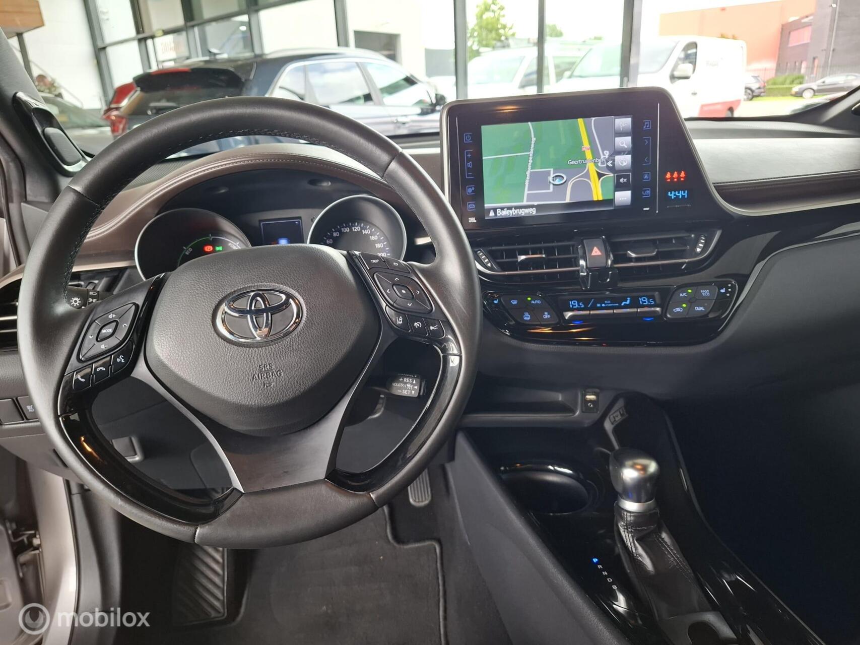 Foto van Toyota Toyota C-hr
