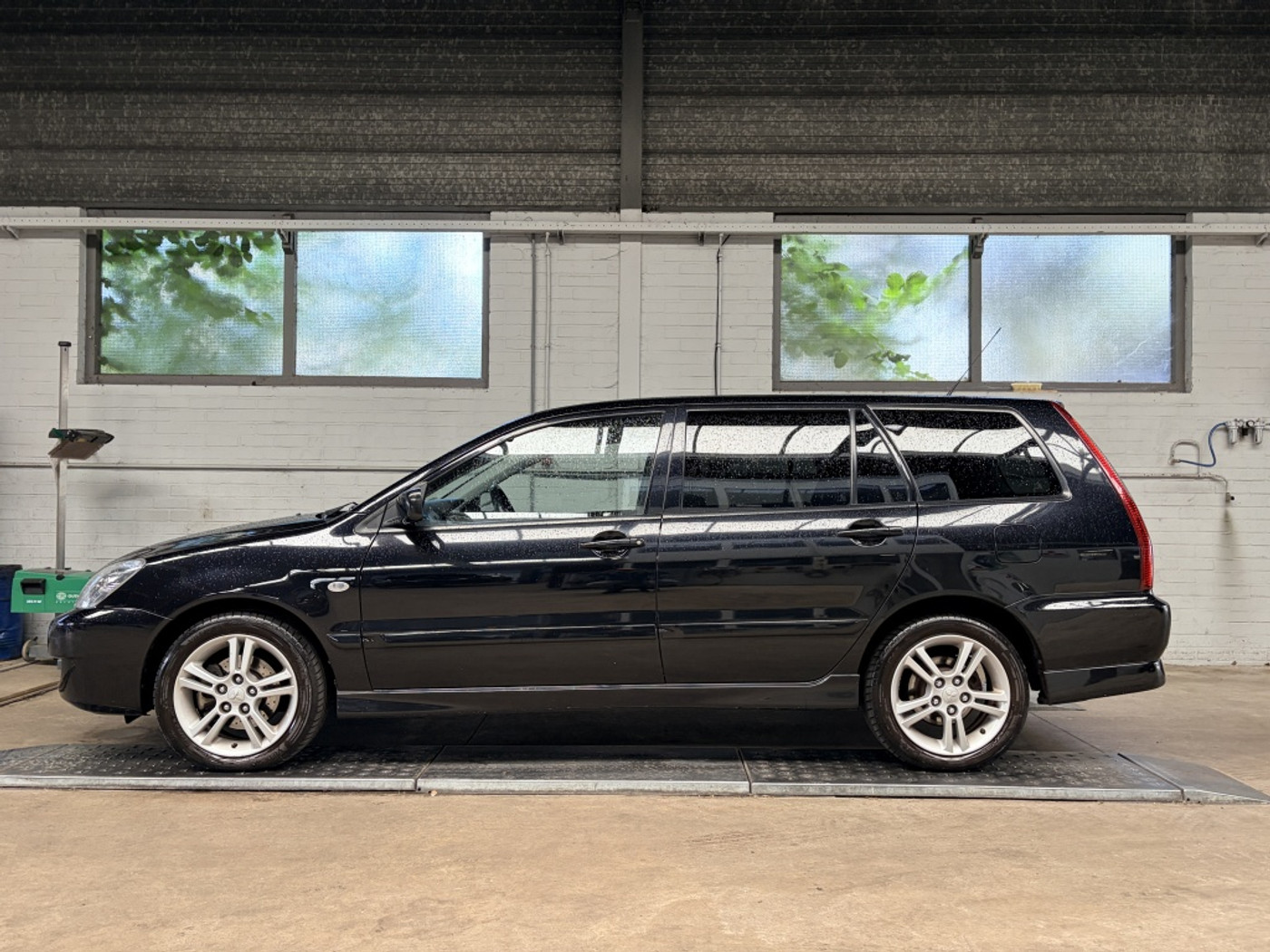 Foto van Mitsubishi Mitsubishi Lancer Wagon
