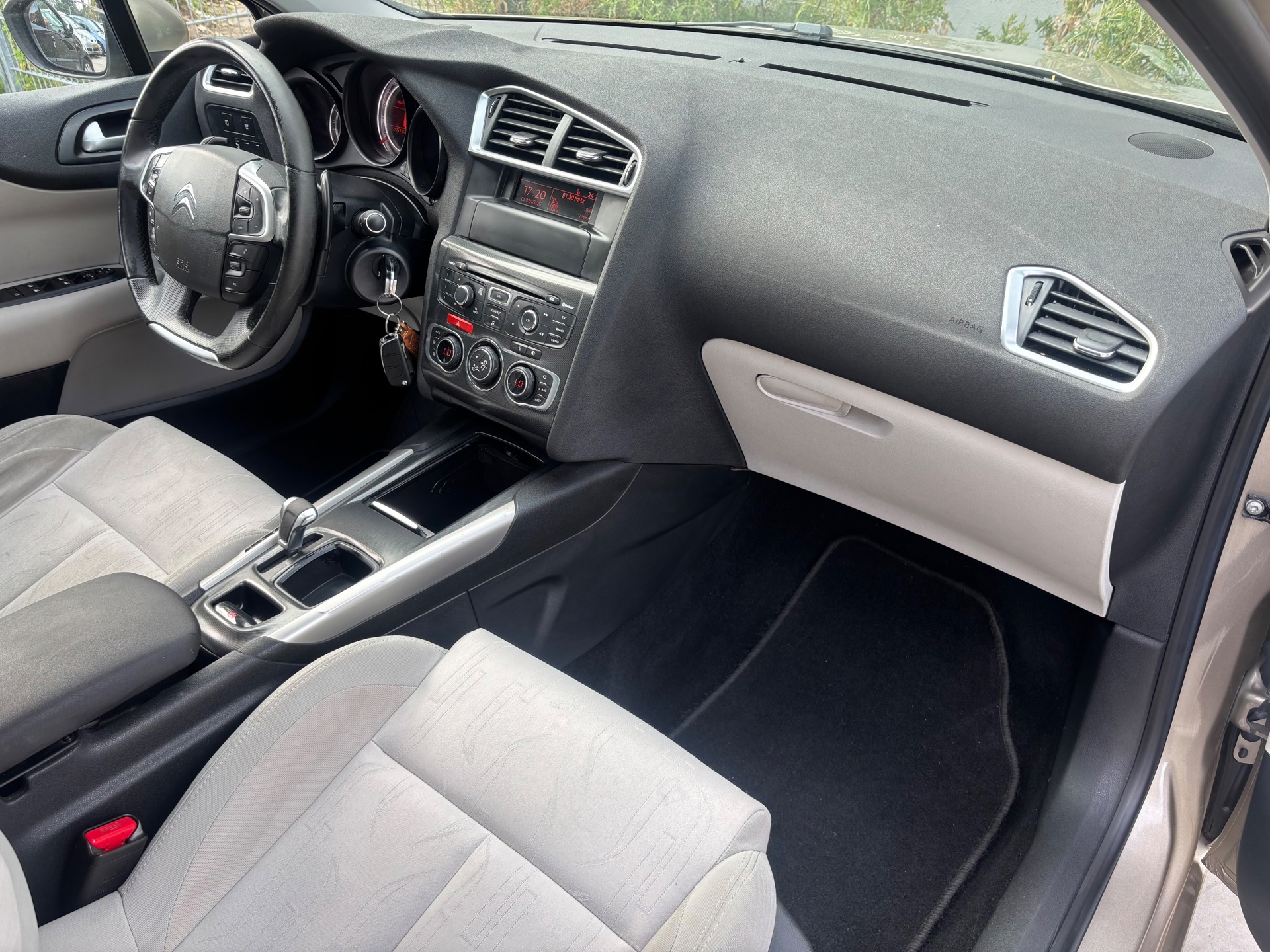 Foto van Citroen C4