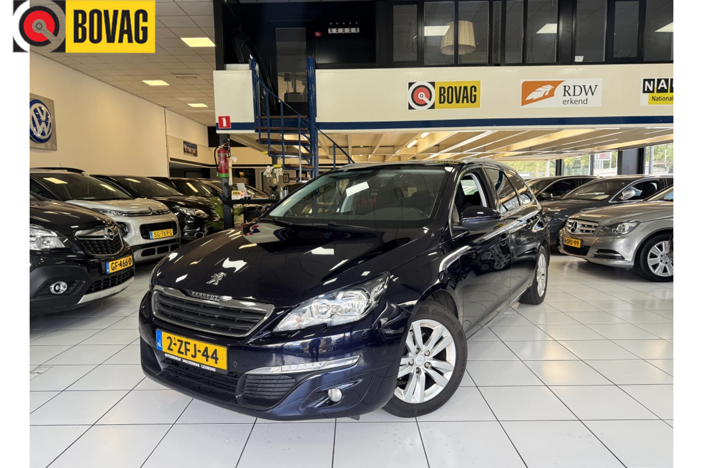 Peugeot 308 1.6 BlueHDI B. L. Ex 2014 - voorkant