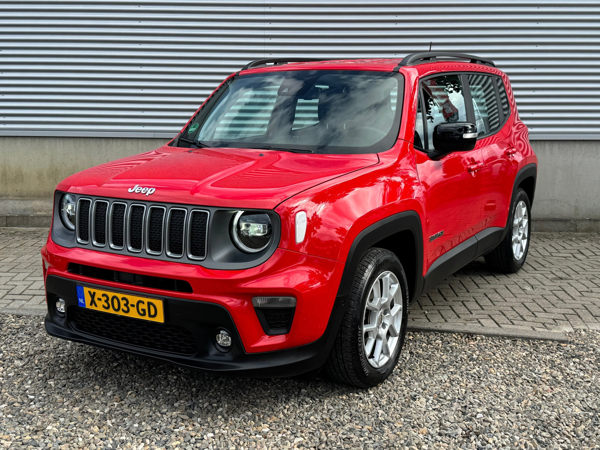 Jeep Renegade 1.5T e-Hybrid Altitude automaat [ 14402 Km,Nieuwstaat ] 2023 - voorkant