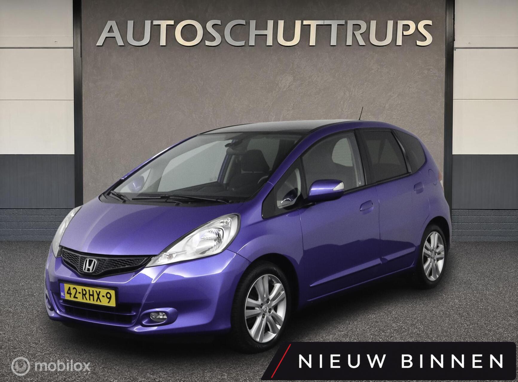 Honda Jazz 1.4 Elegance 1e EIG / DEALER O.H. / PANO DAK / CLIMA / CRUISE / LMV 2011 - voorkant