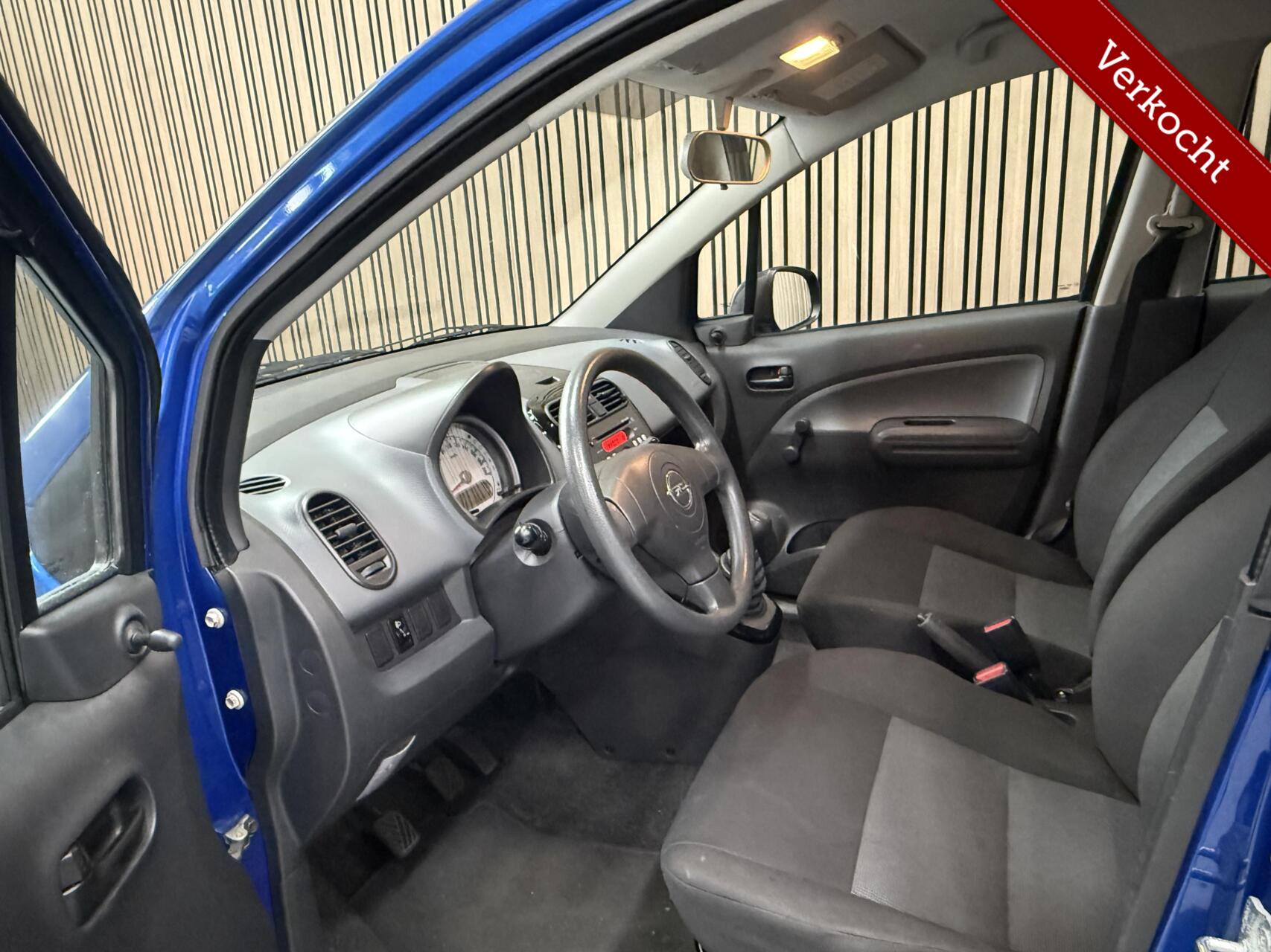 Foto van Opel Agila