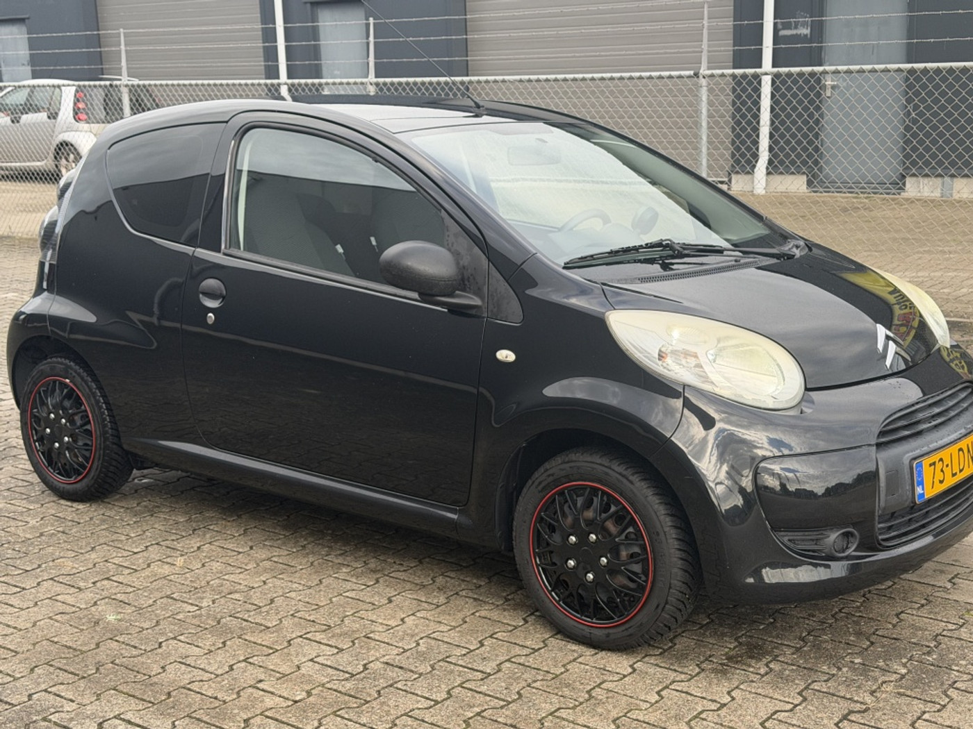 Citroen Citroen C1 1.0-12V Apple Carplay Achteruitrij camera Apk:Nieuw bij aflevering 2010 - voorkant