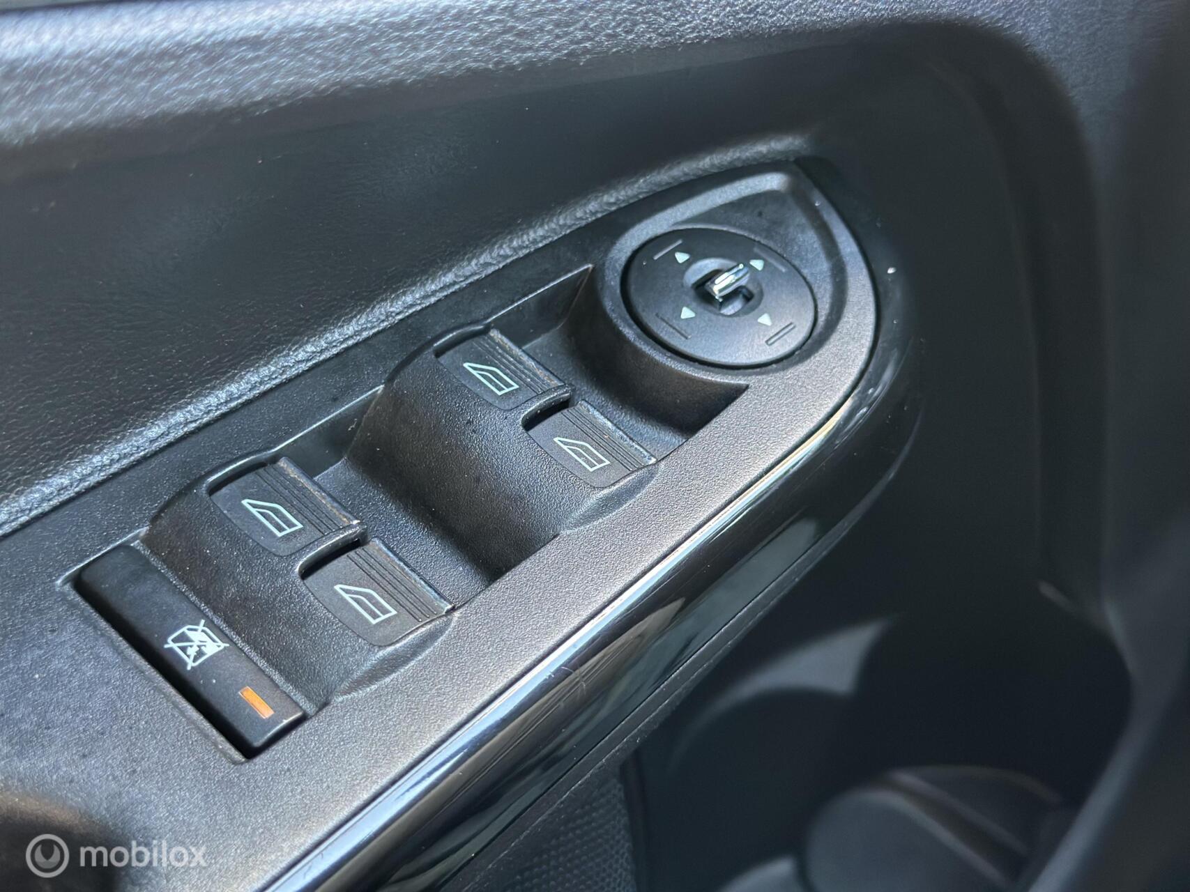 Foto van Ford B-max