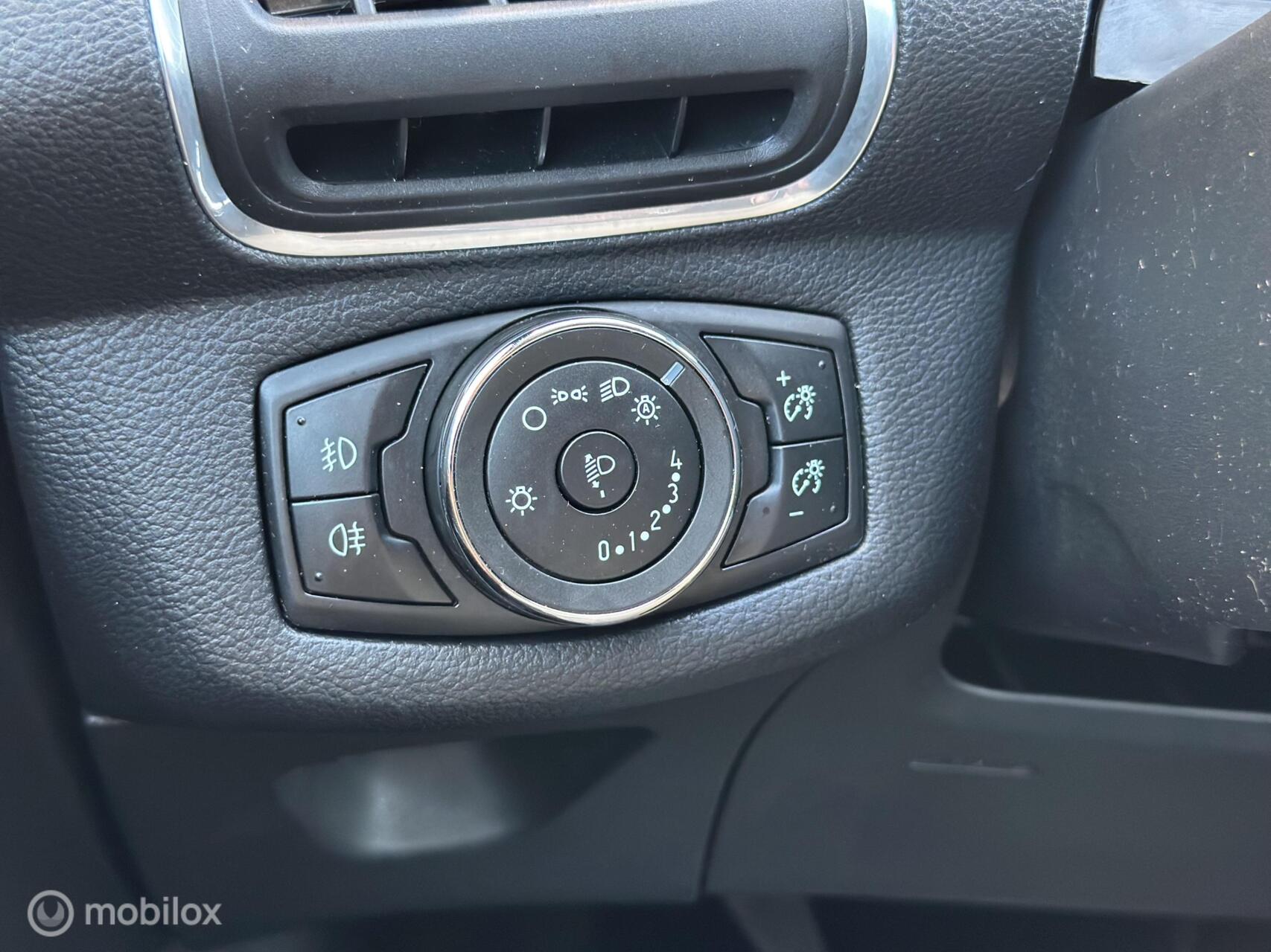 Foto van Ford B-max