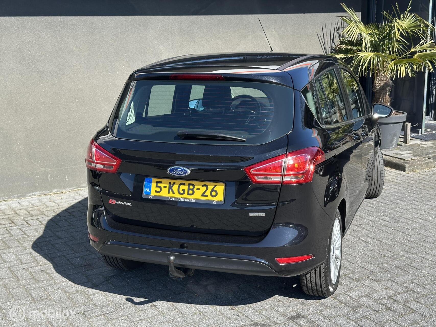Foto van Ford B-max