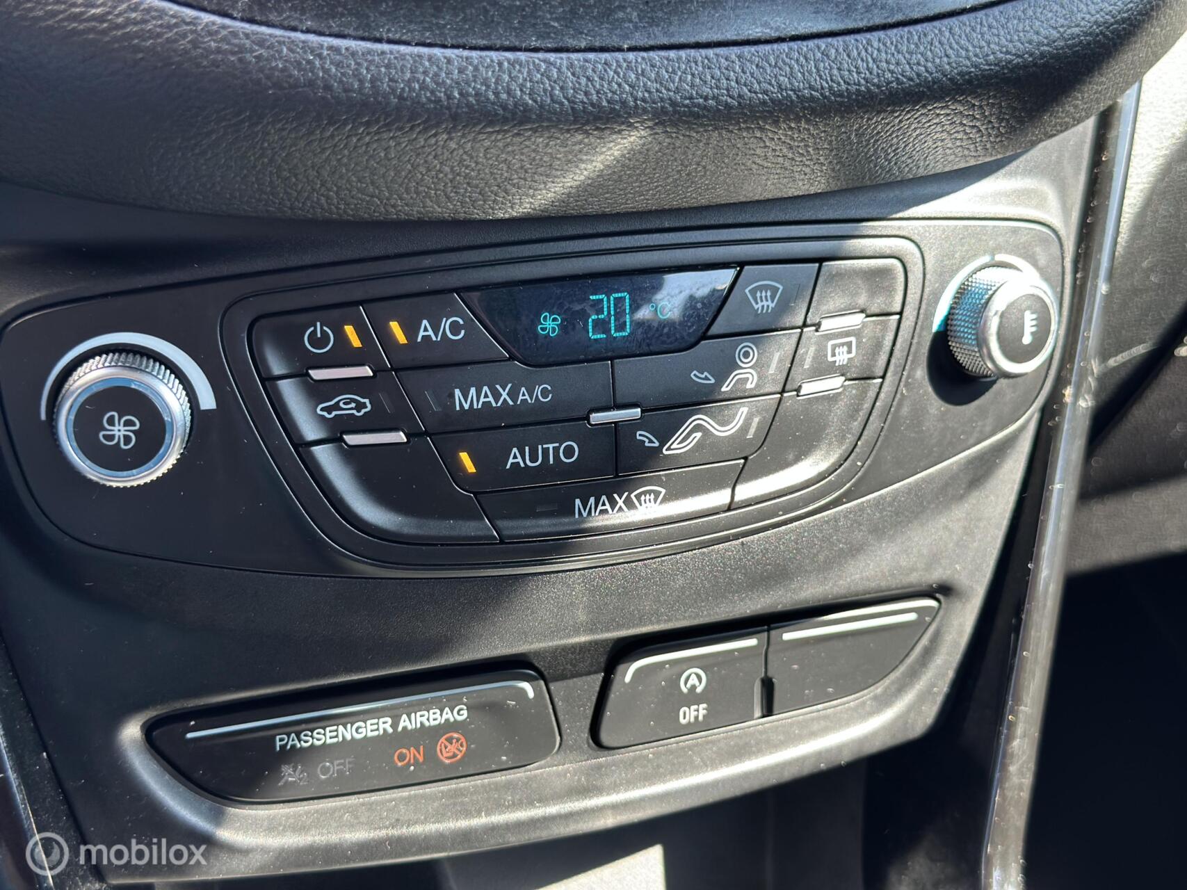 Foto van Ford B-max