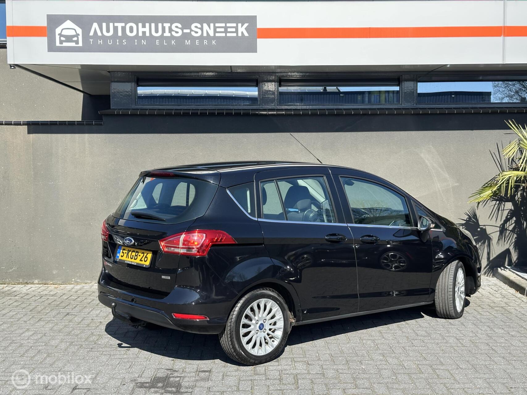 Foto van Ford B-max