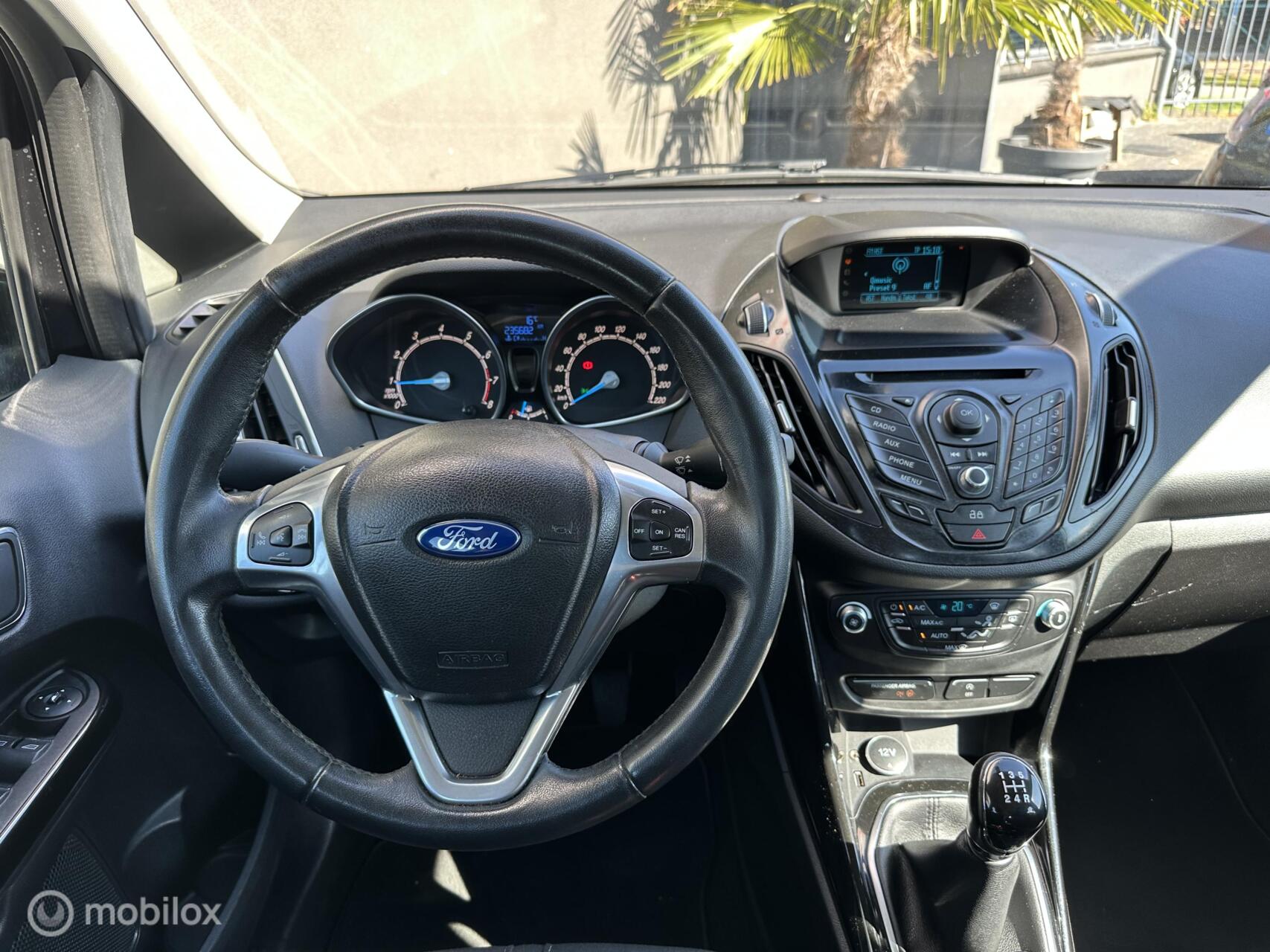 Foto van Ford B-max