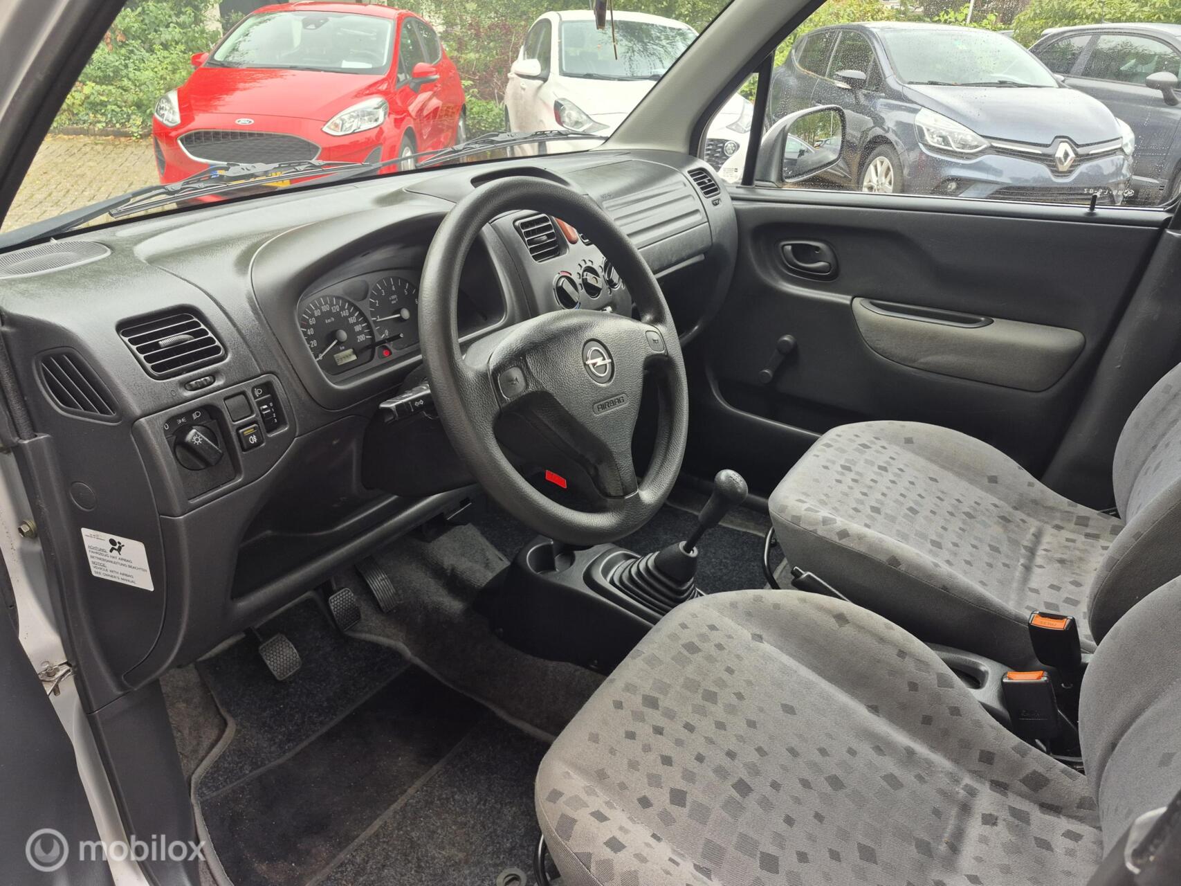 Foto van Opel Agila