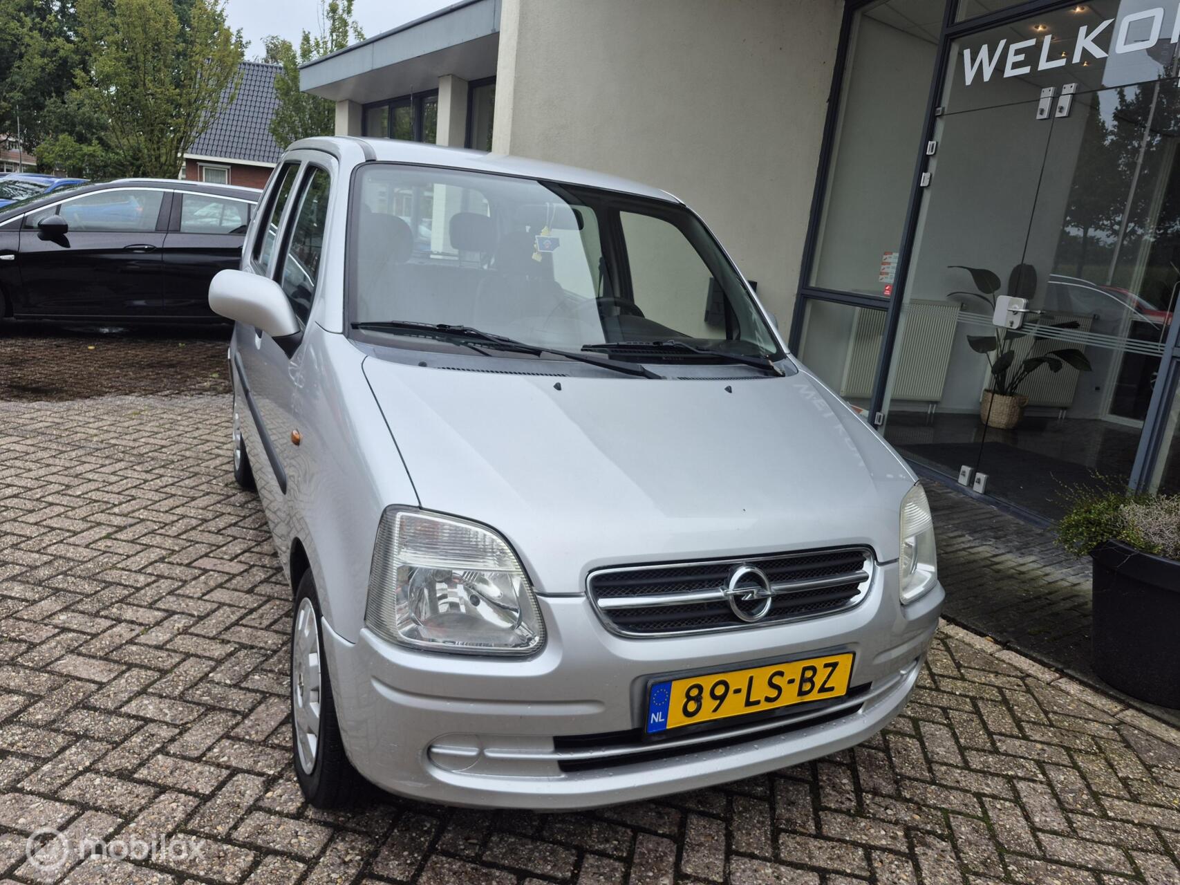 Foto van Opel Agila