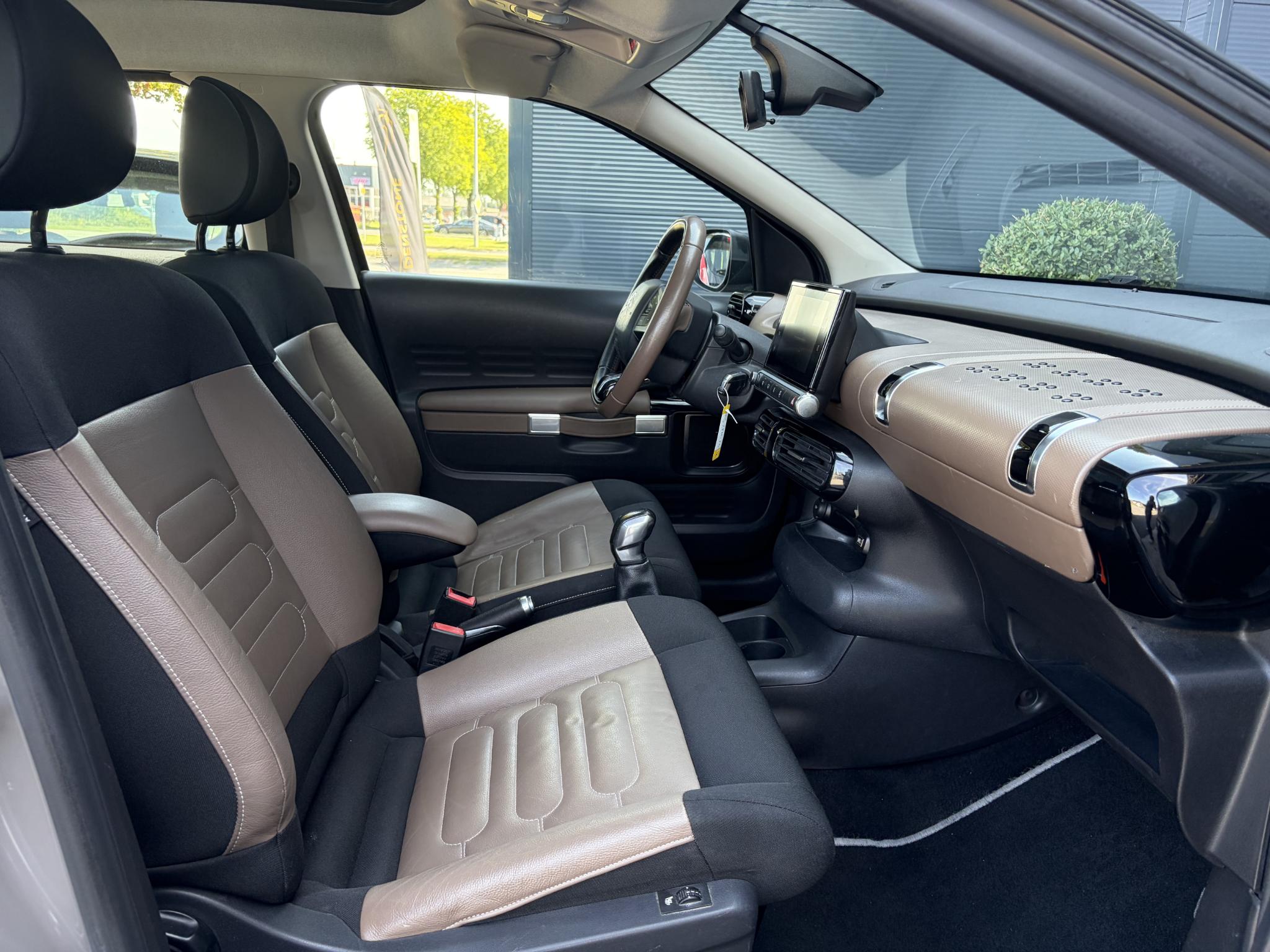 Foto van Citroen C4 Cactus
