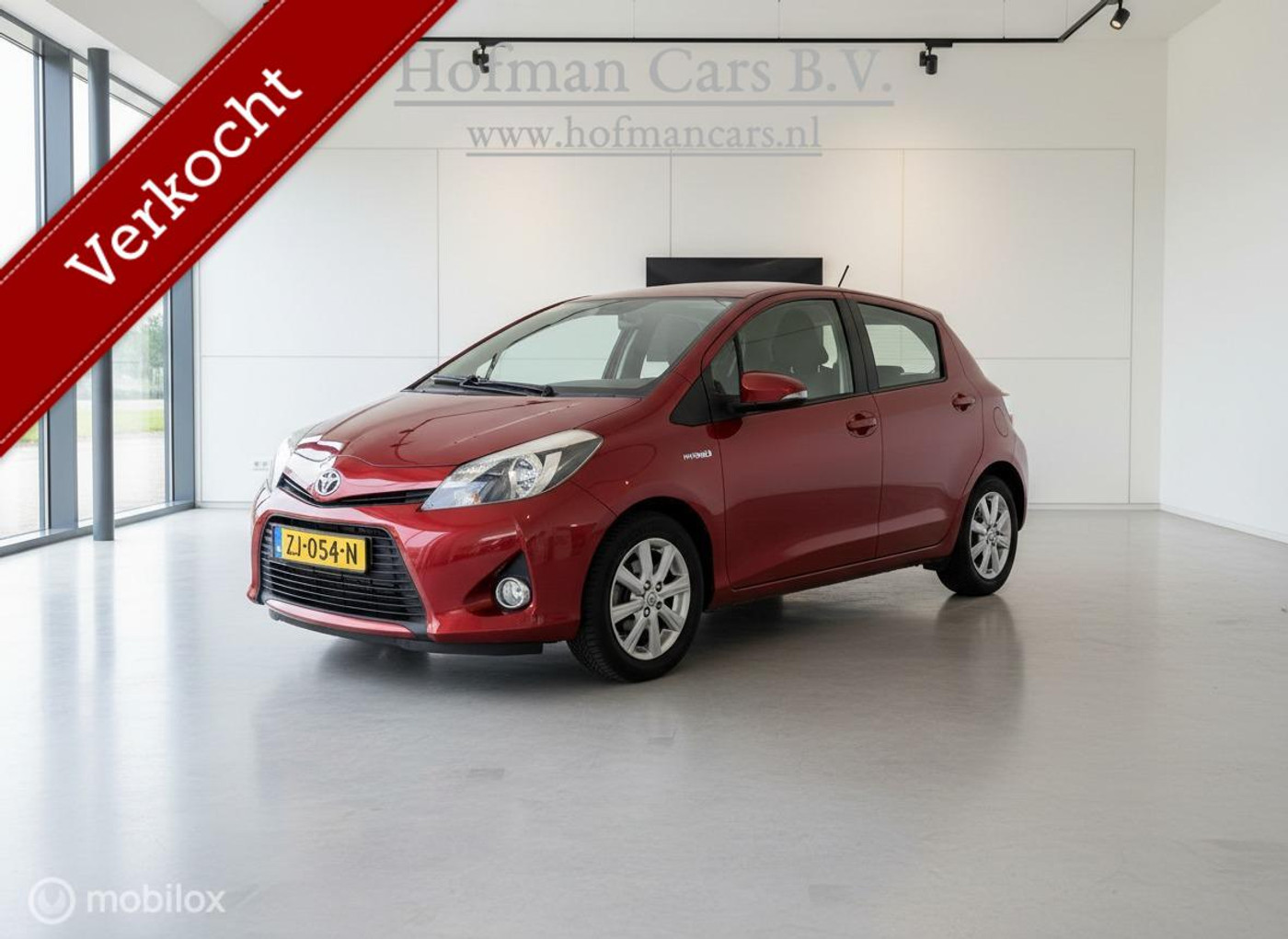 Toyota Toyota Yaris Hybrid 1.5 Full Hybrid Aspiration | Automaat | Camera | Climate | All-season 2013 - voorkant