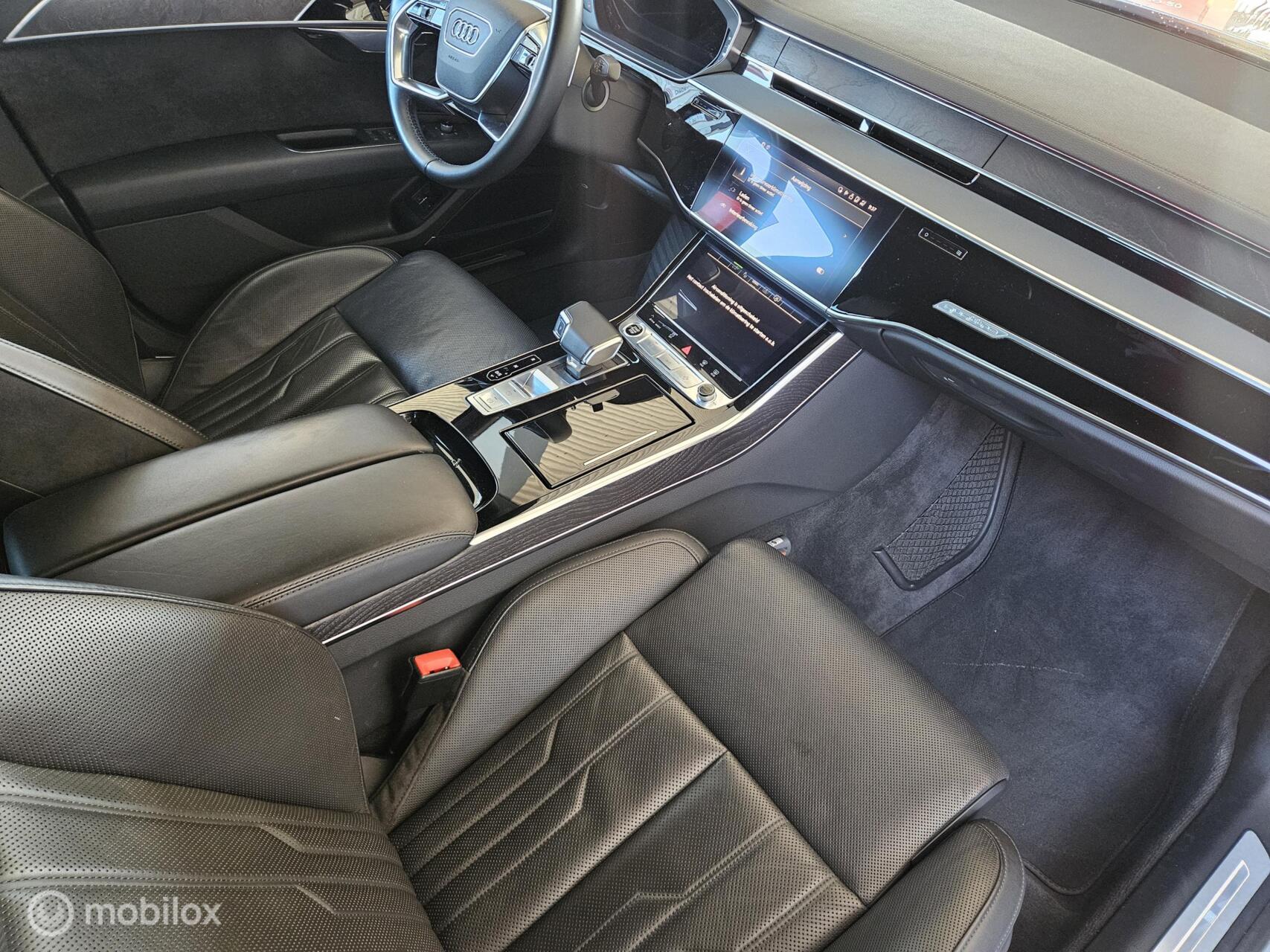 Foto van Audi A8