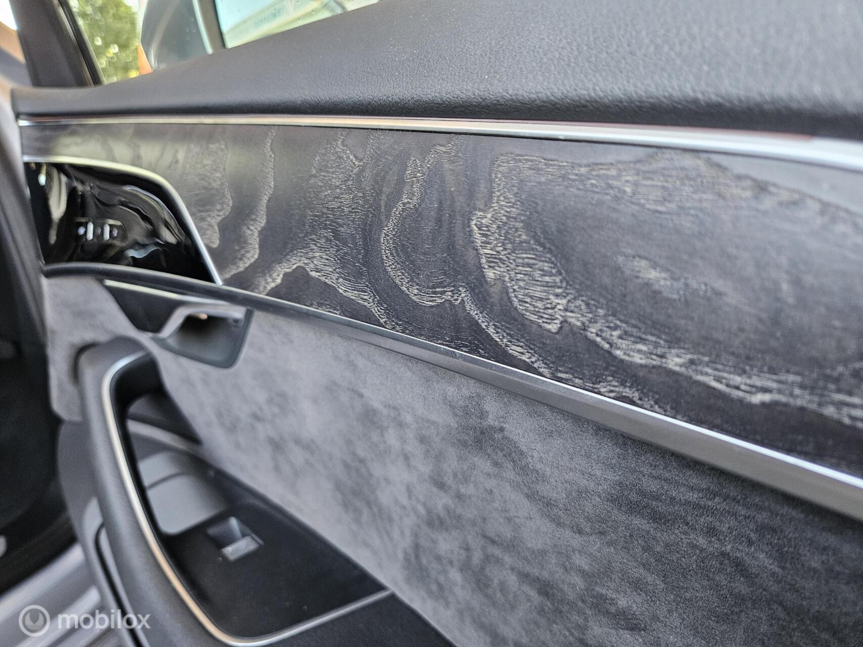 Foto van Audi A8