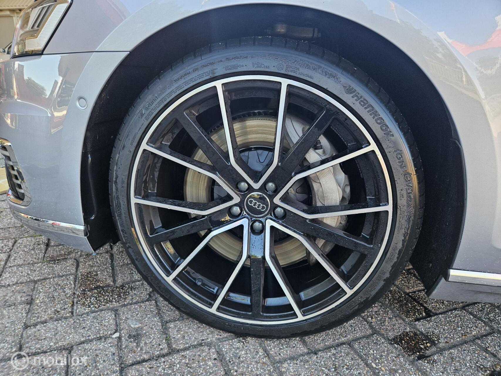 Foto van Audi A8