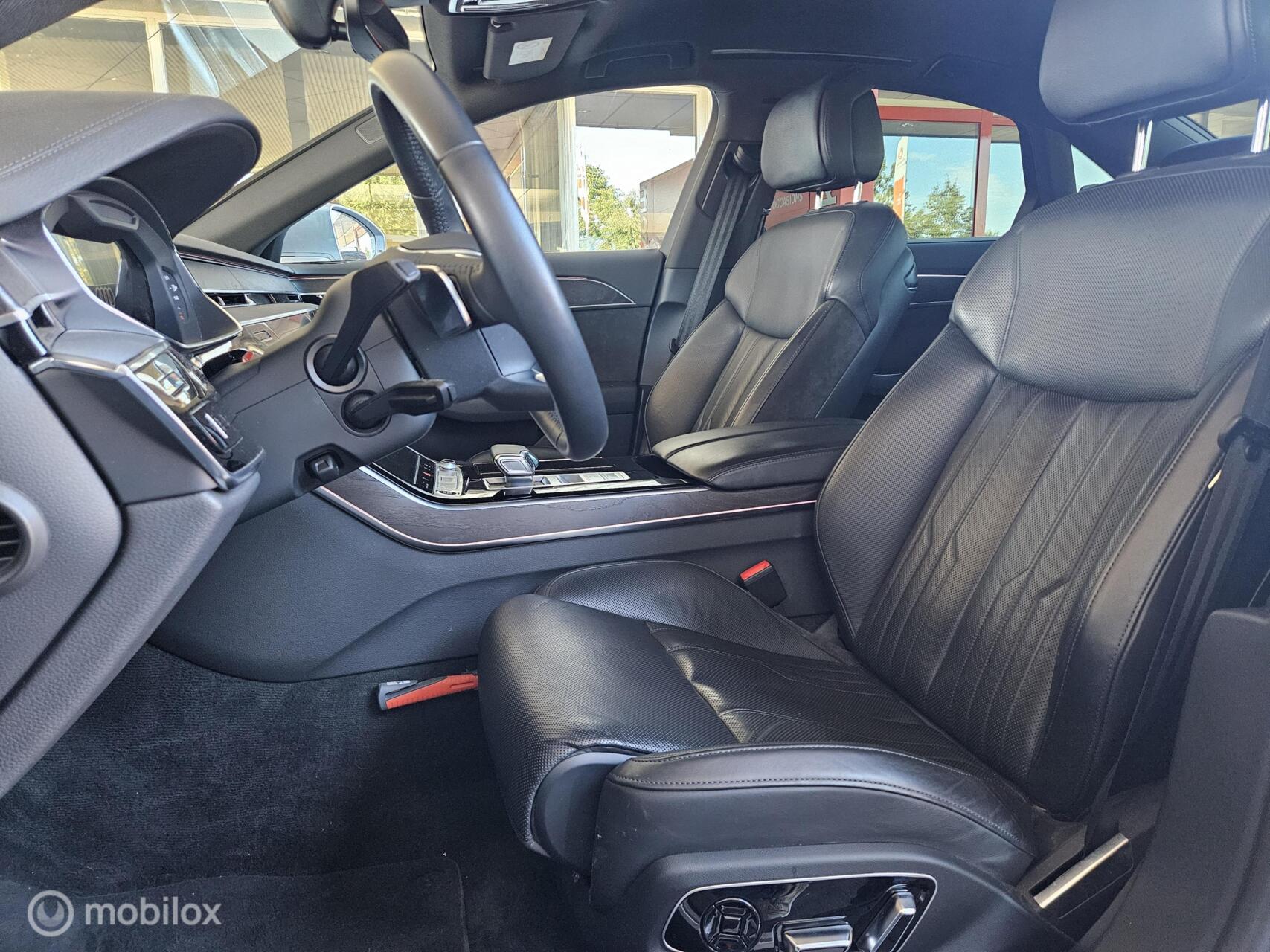 Foto van Audi A8