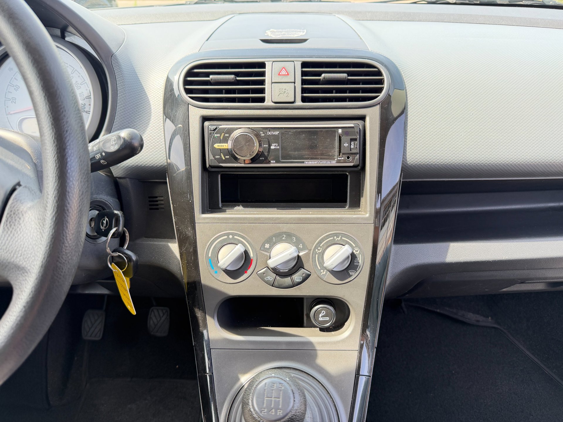 Foto van Opel Agila