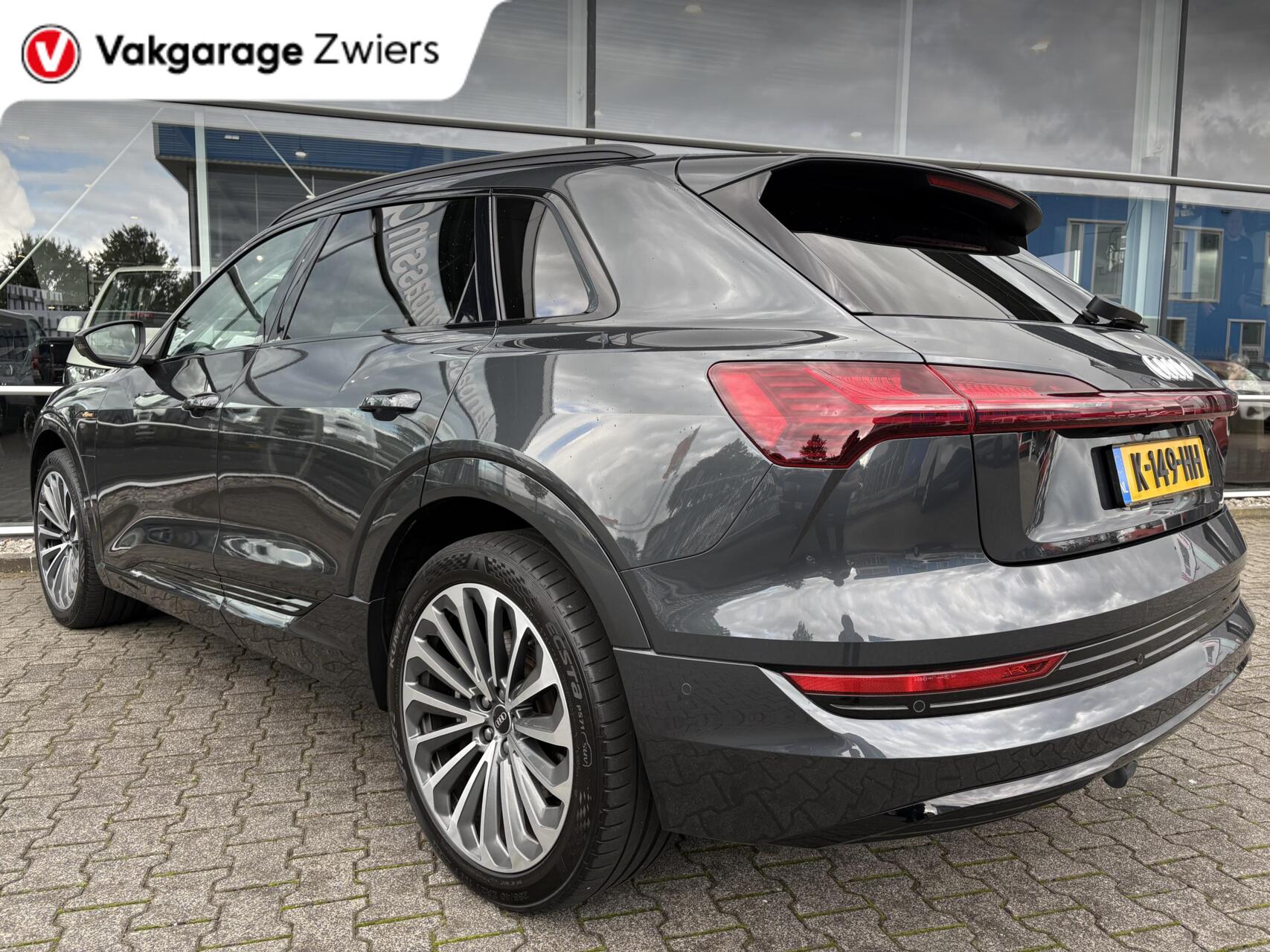 Foto van Audi E-tron