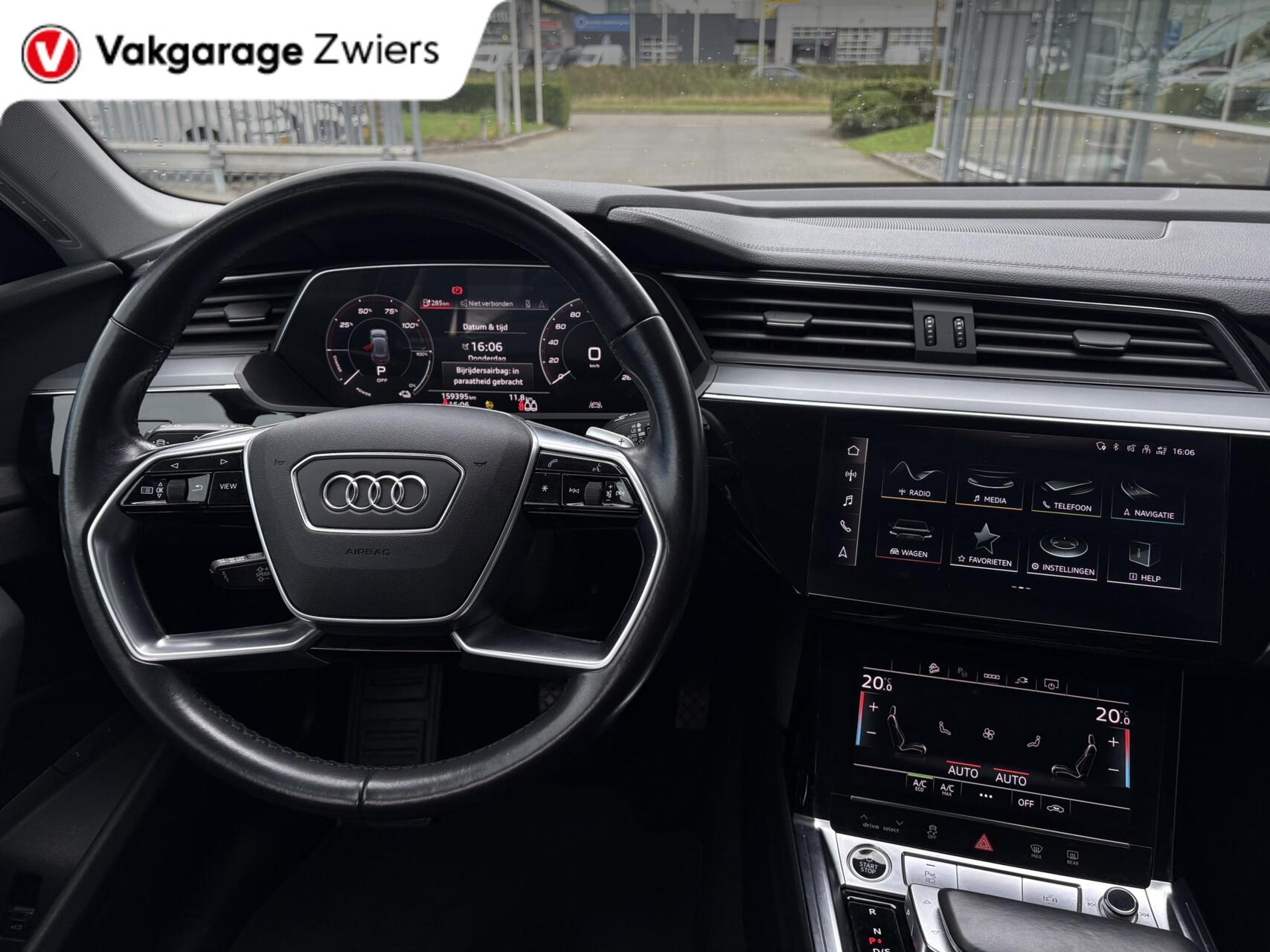 Foto van Audi E-tron