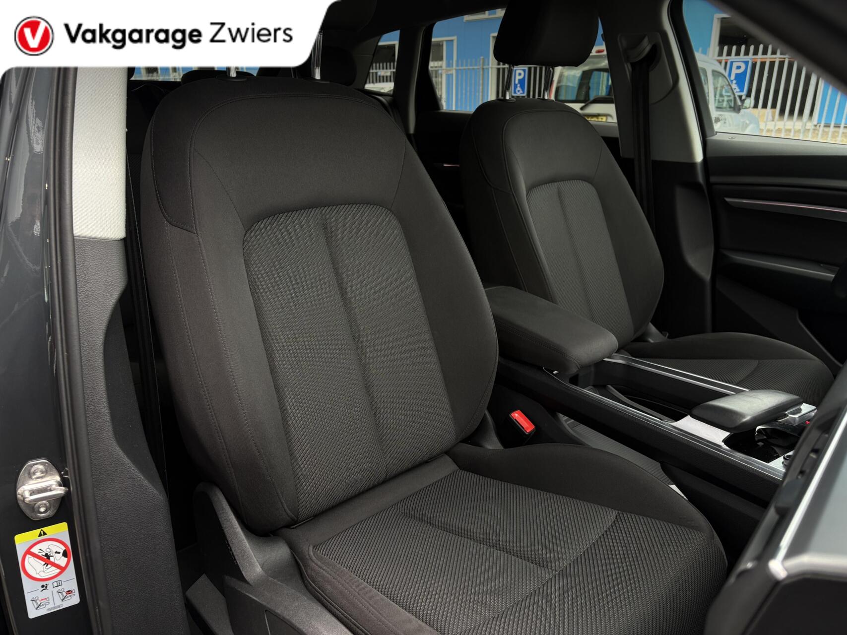 Foto van Audi E-tron