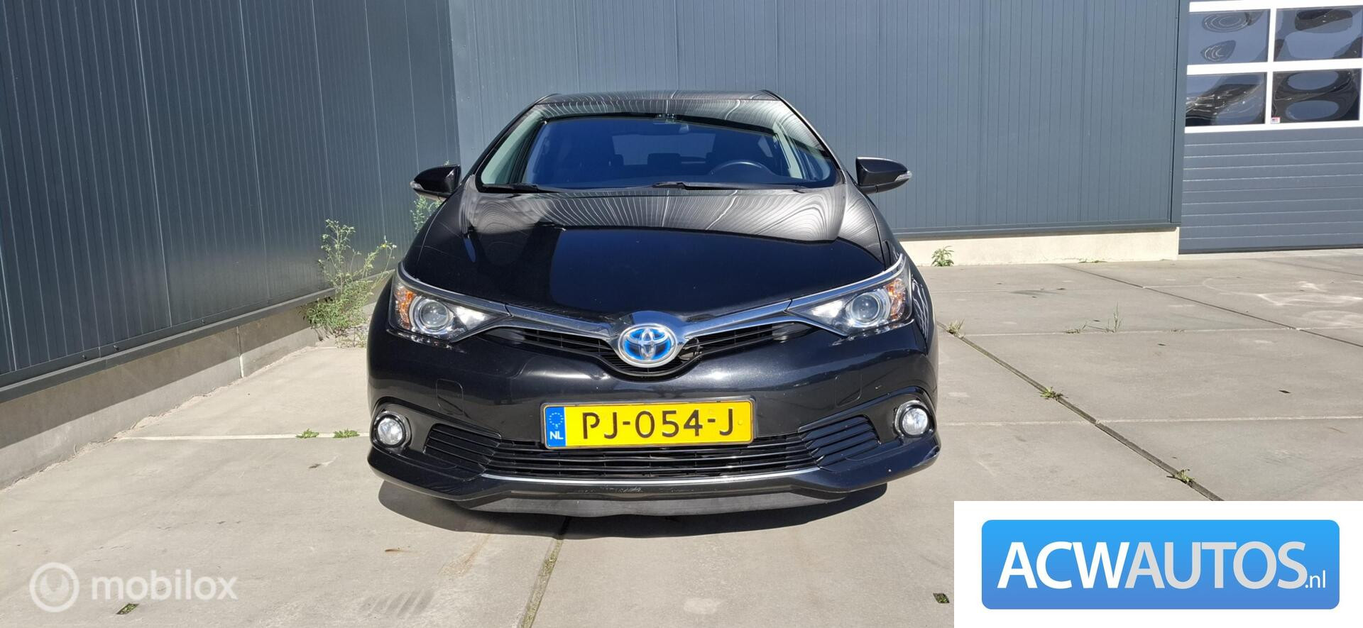 Toyota Toyota Auris 1.8 Hybrid Black Edition 2017 - voorkant