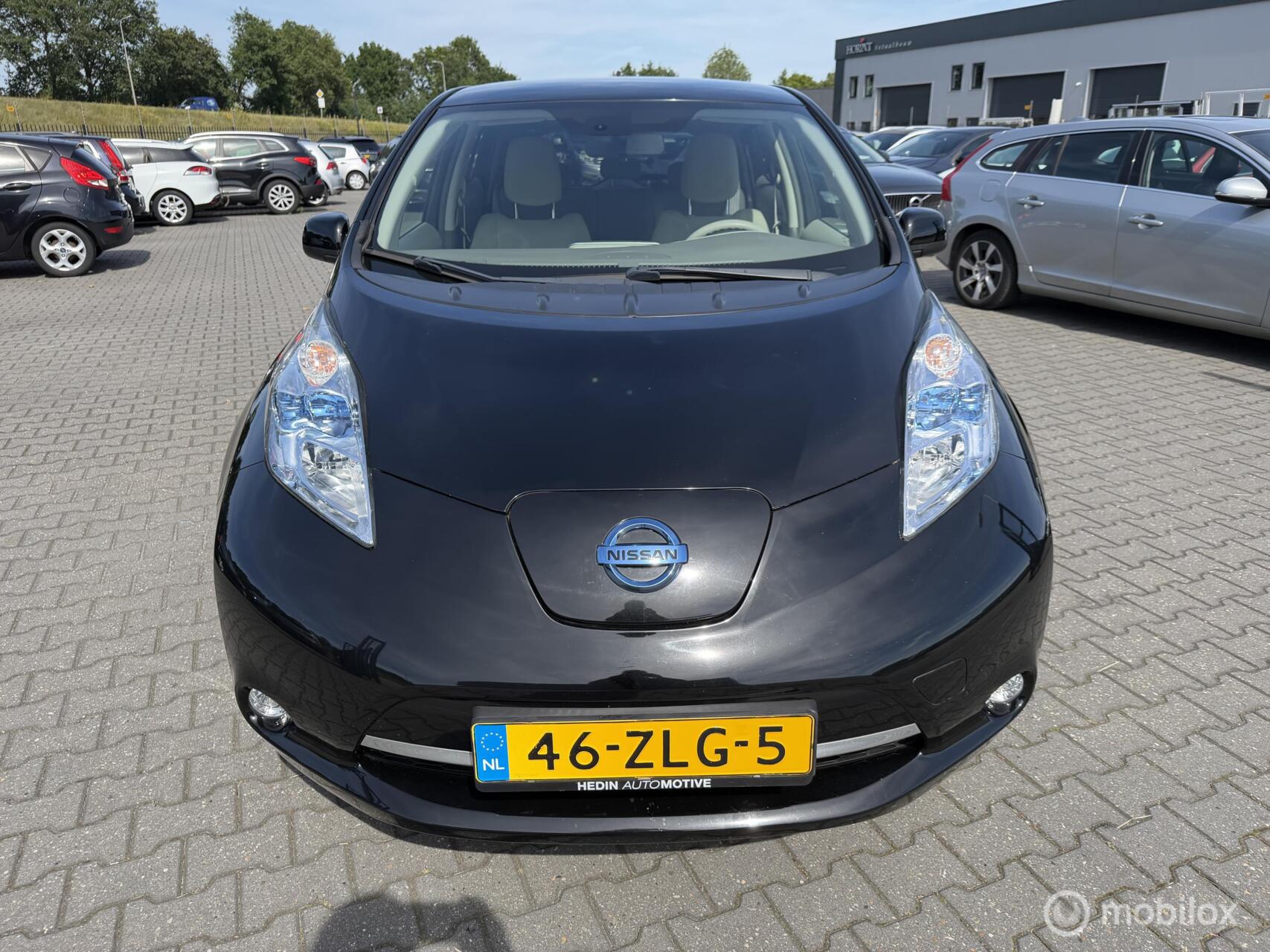 Nissan Nissan Leaf Base 24 kWh clima camera navi 2012 - voorkant