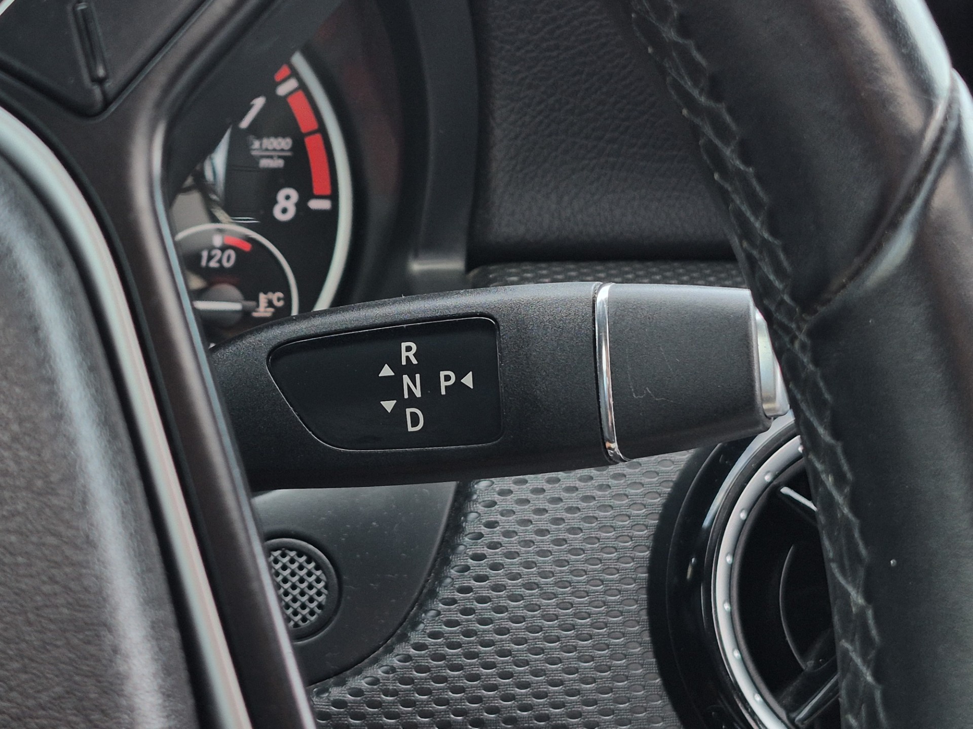 Foto van Mercedes-Benz A 200