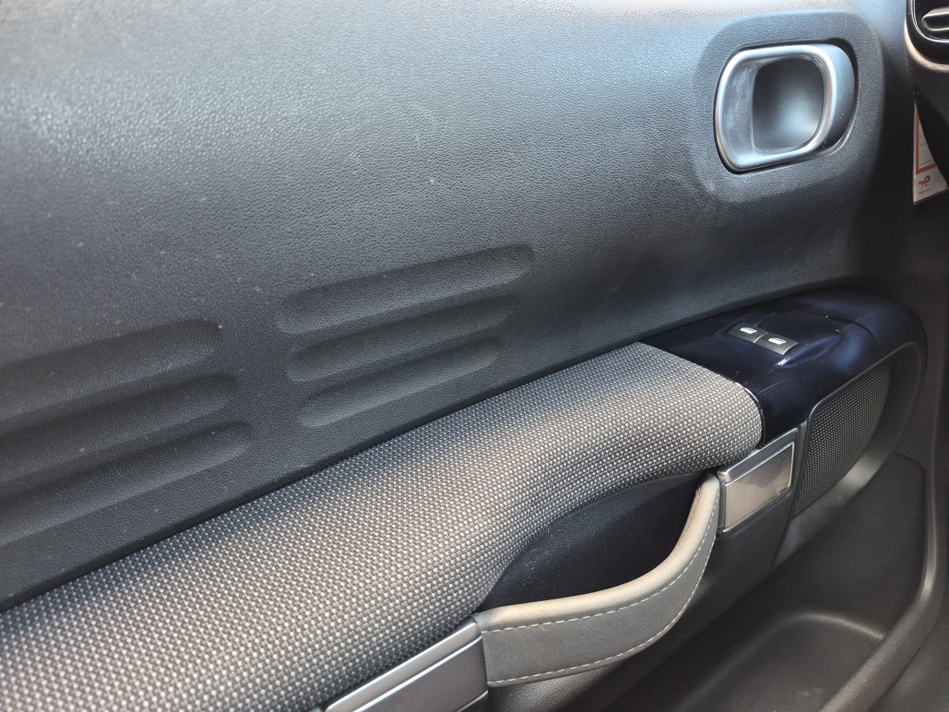 Foto van Citroen C4 Cactus