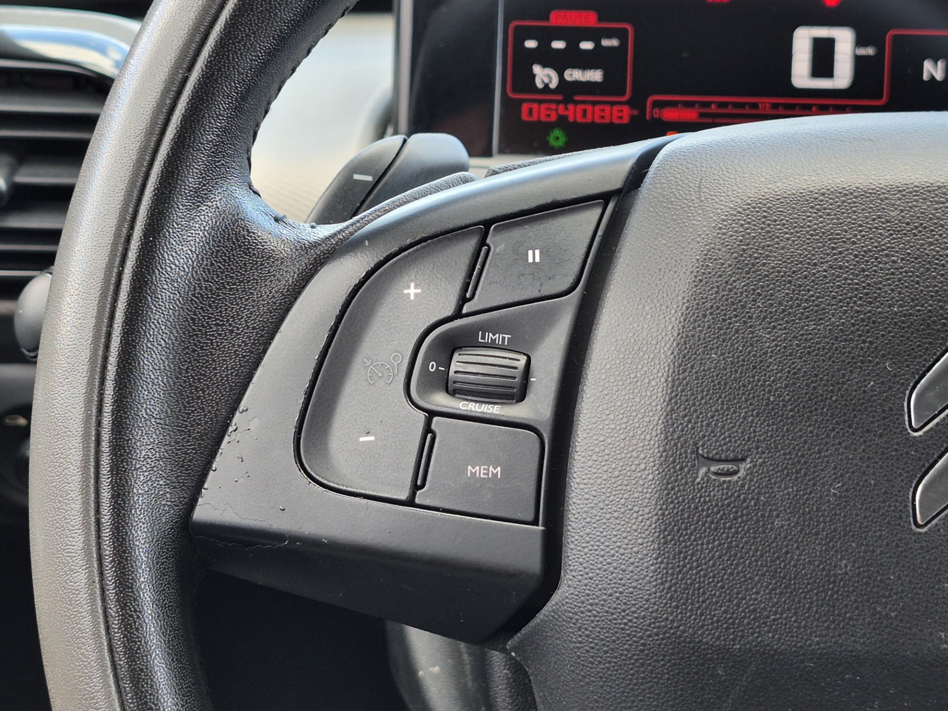 Foto van Citroen C4 Cactus