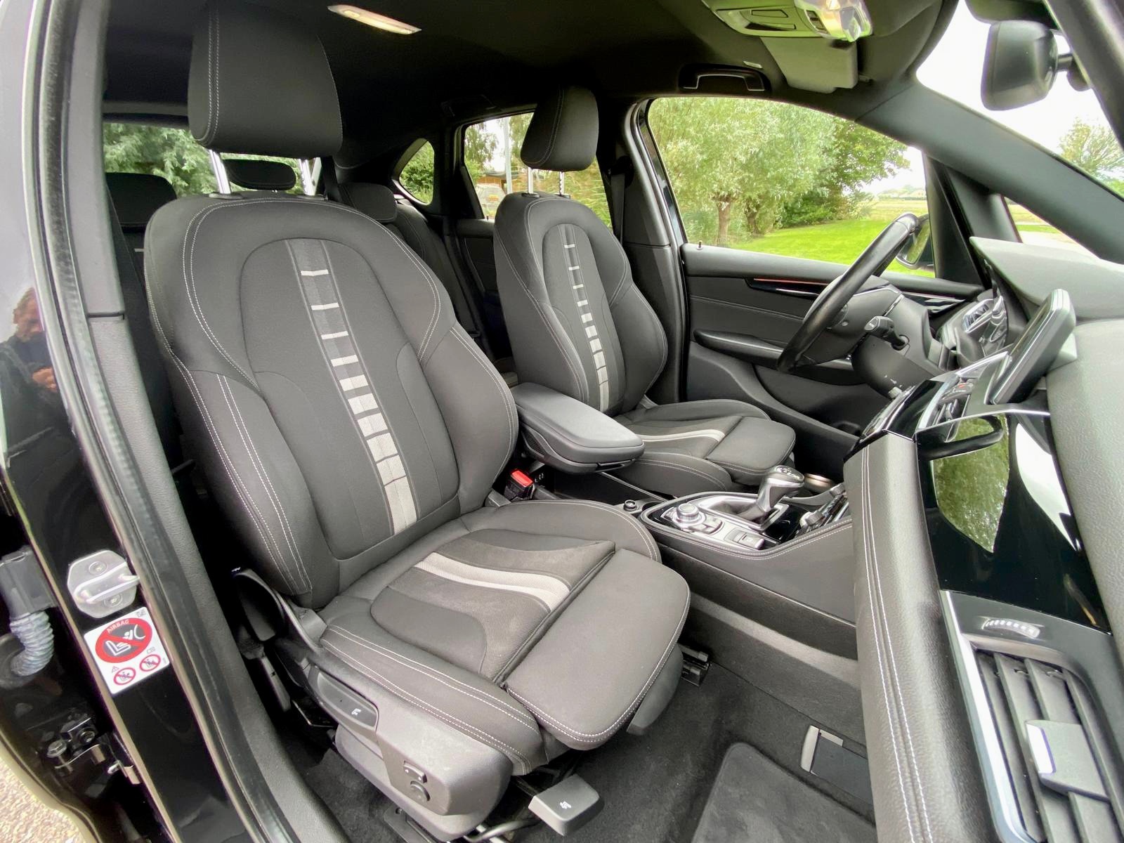 Foto van BMW 220i Active Tourer