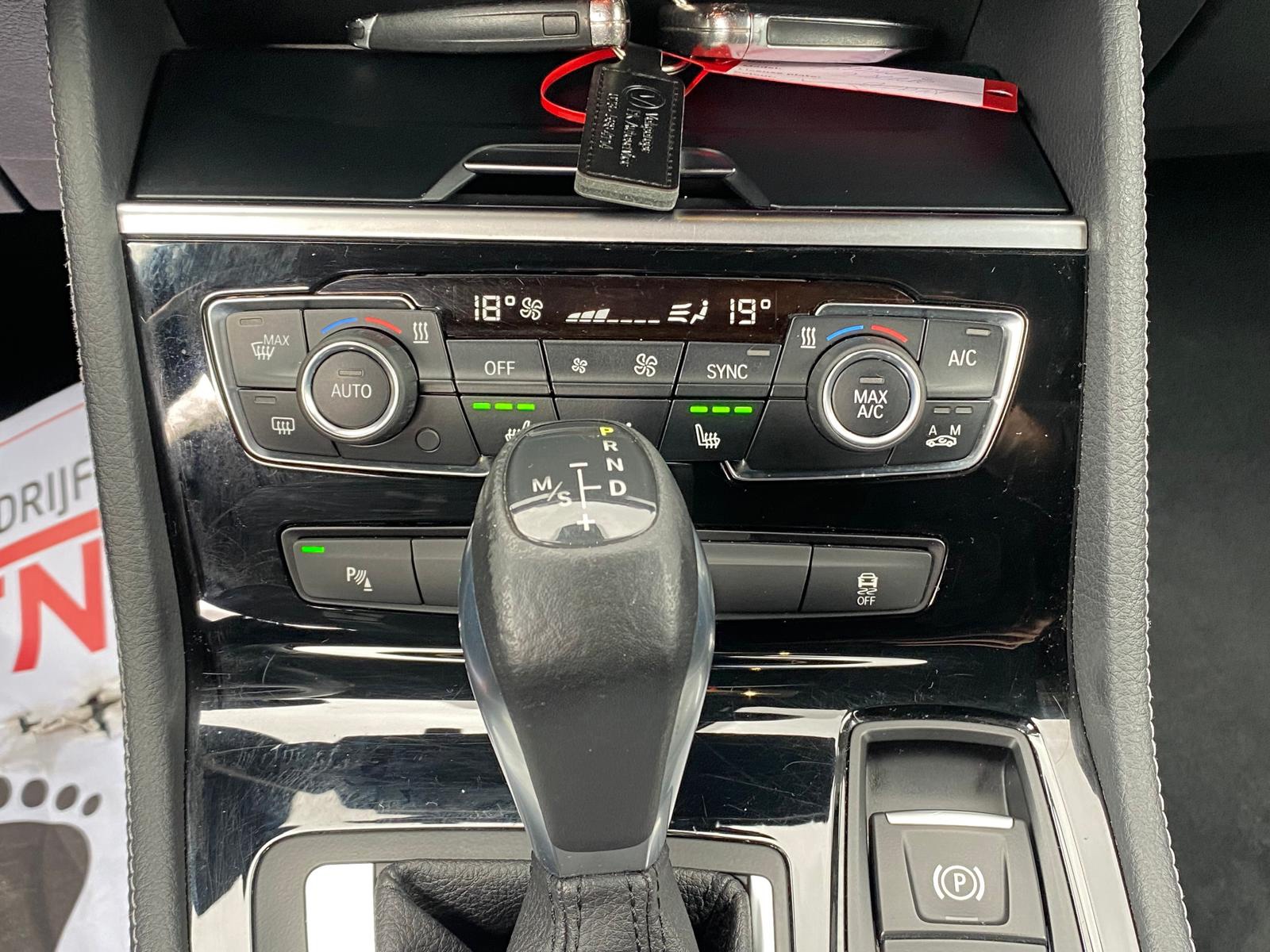 Foto van BMW 220i Active Tourer