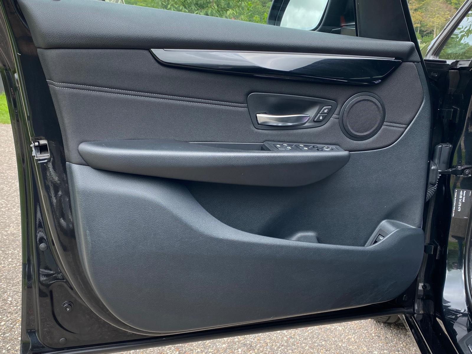 Foto van BMW 220i Active Tourer