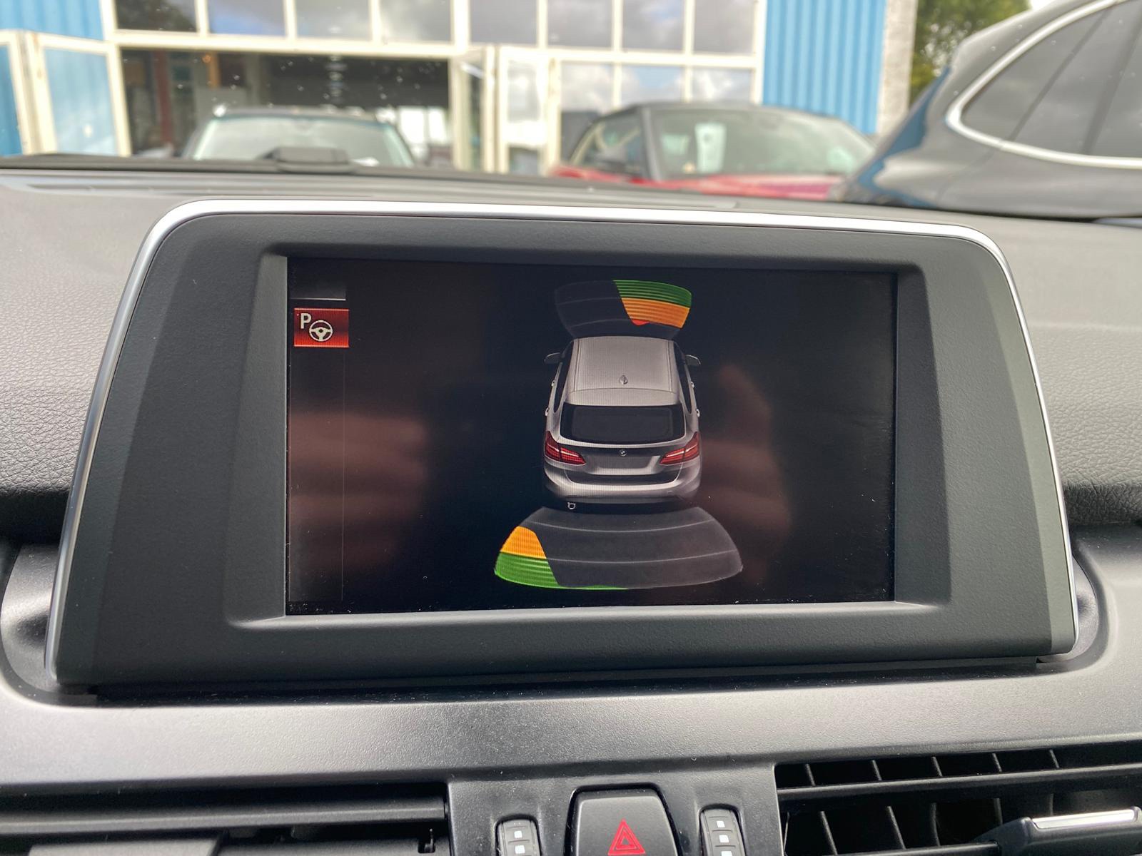 Foto van BMW 220i Active Tourer