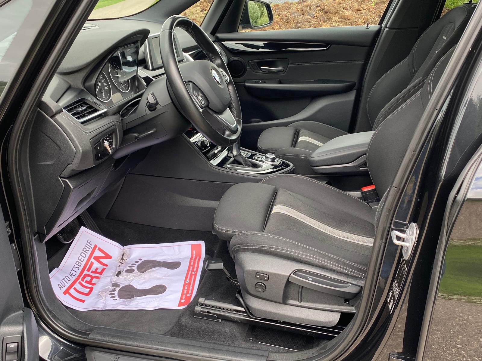 Foto van BMW 220i Active Tourer