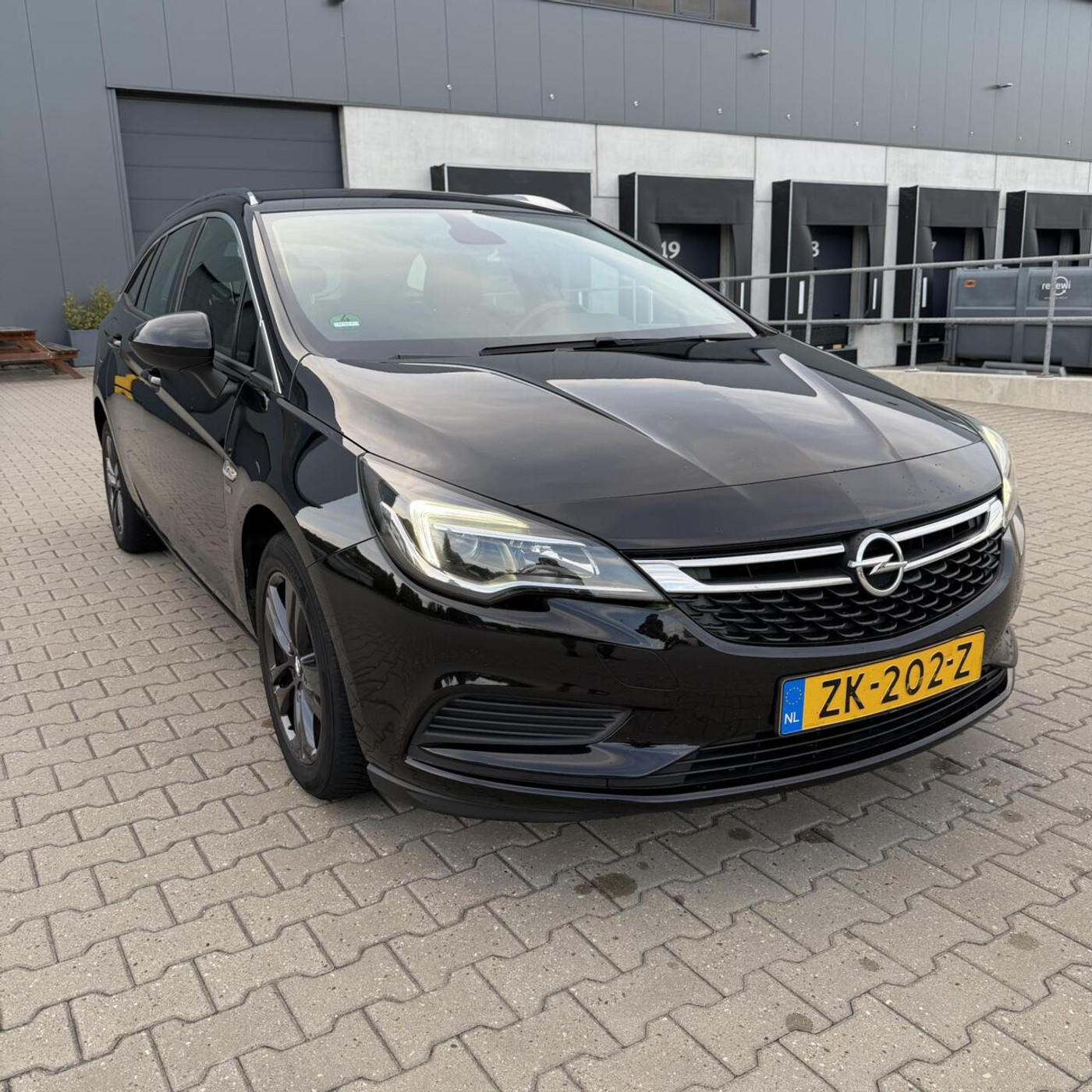 Foto van Opel Astra Sports Tourer