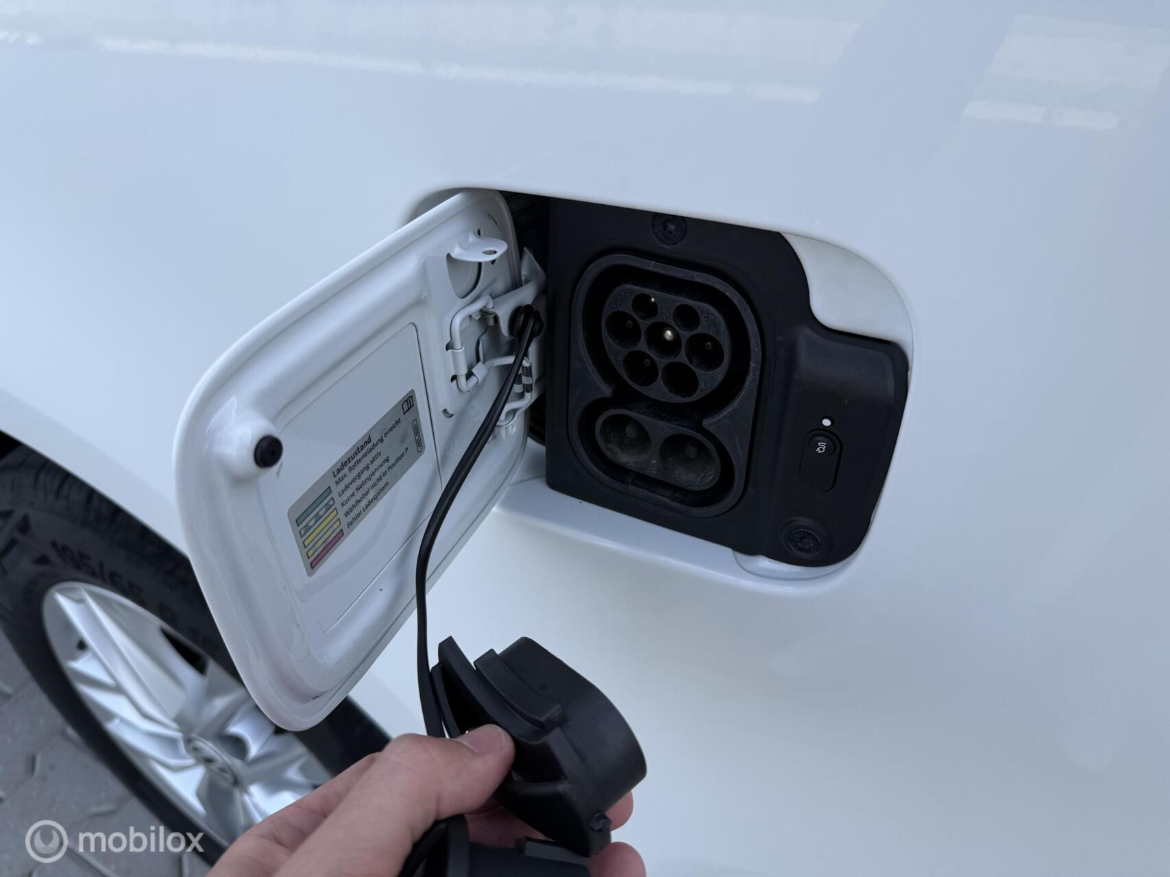 Foto van Volkswagen Abt E-caddy
