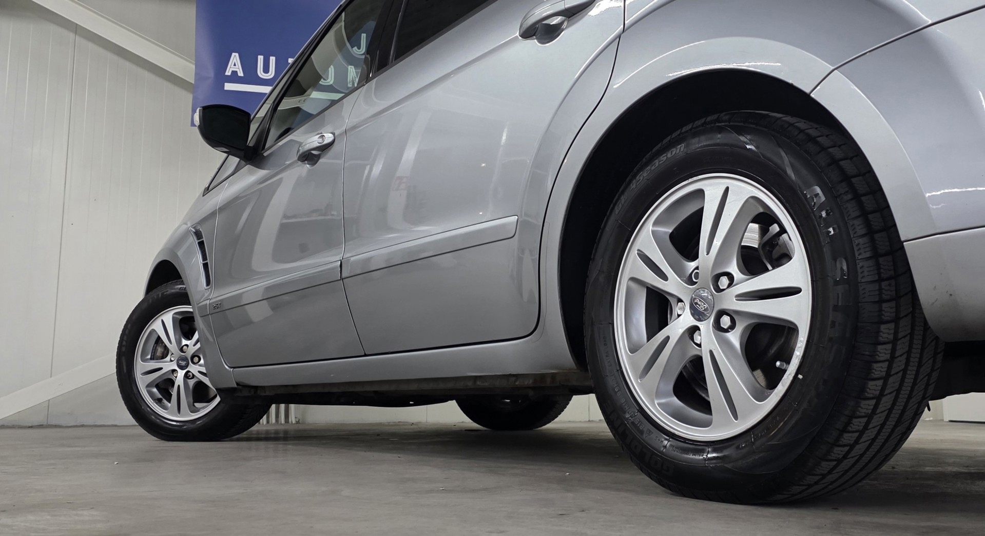 Foto van Ford S-max